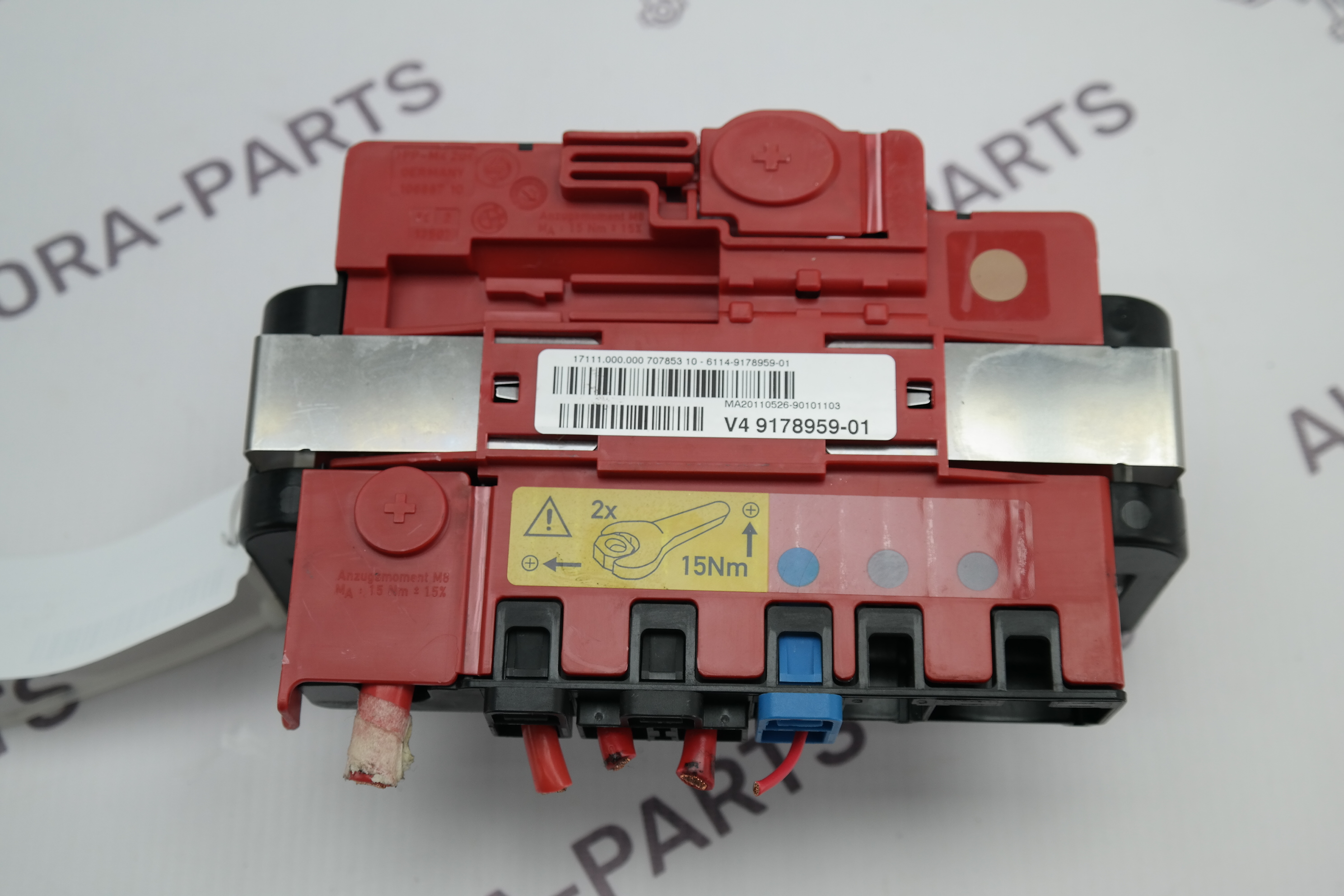 Блок плюсовых клемм BMW X6