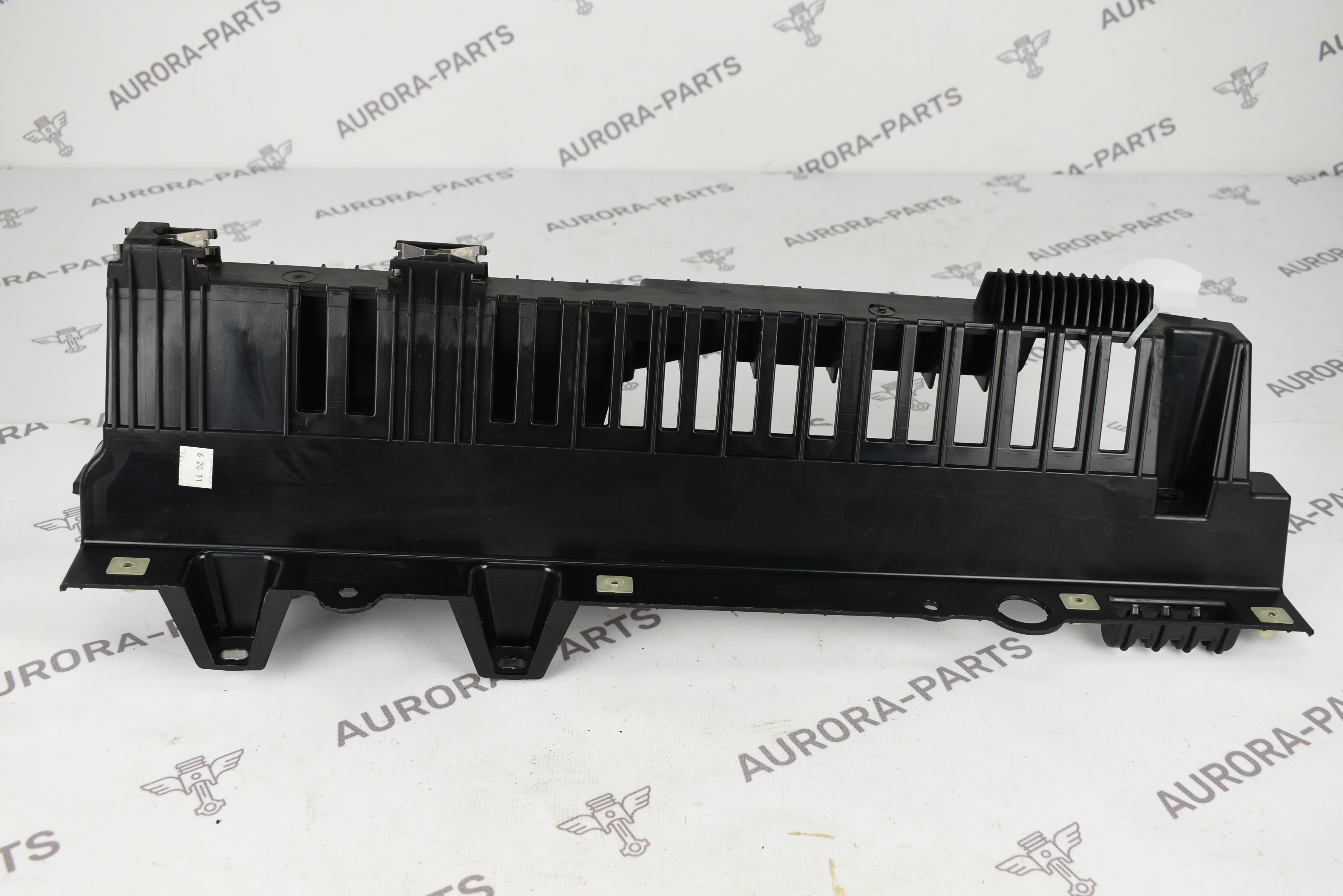 Кронштейн багажного отделения RH BMW X6