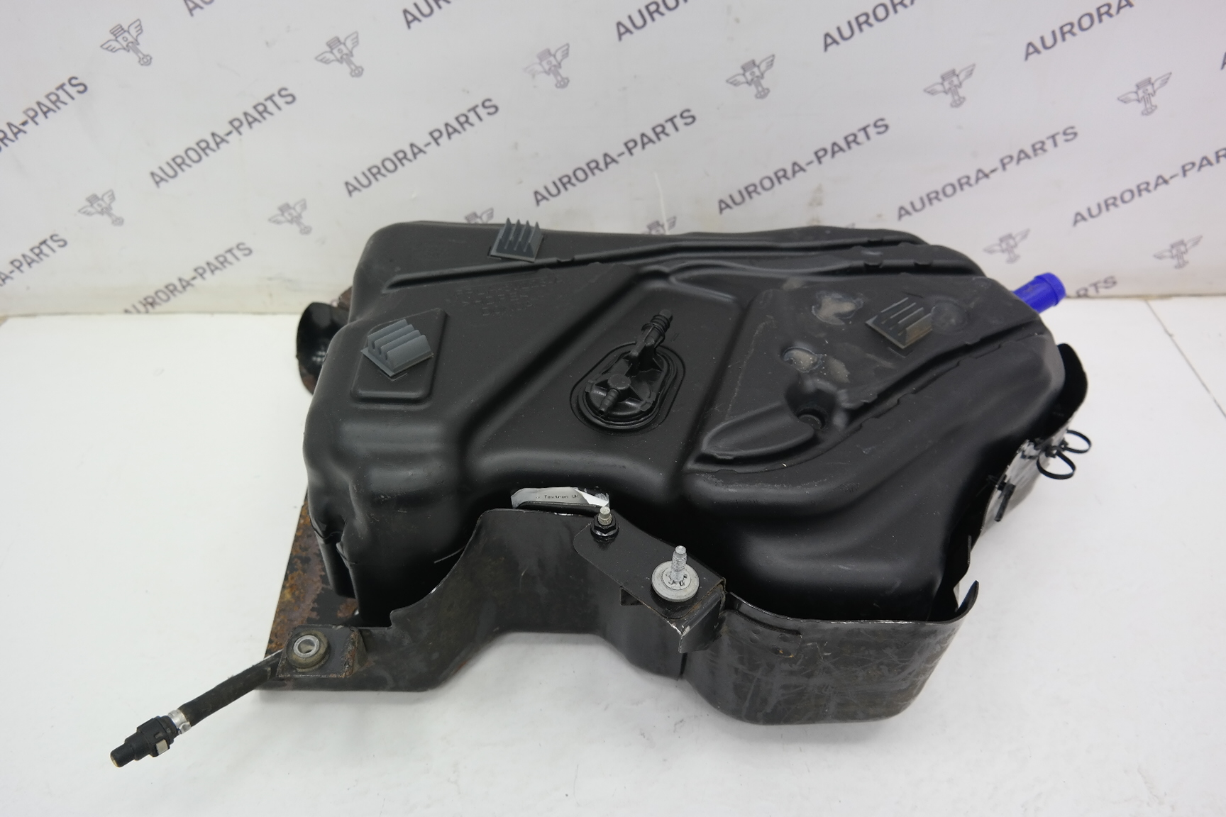 Бак для AdBlue в сборе, комплектный узел Land Rover Discovery