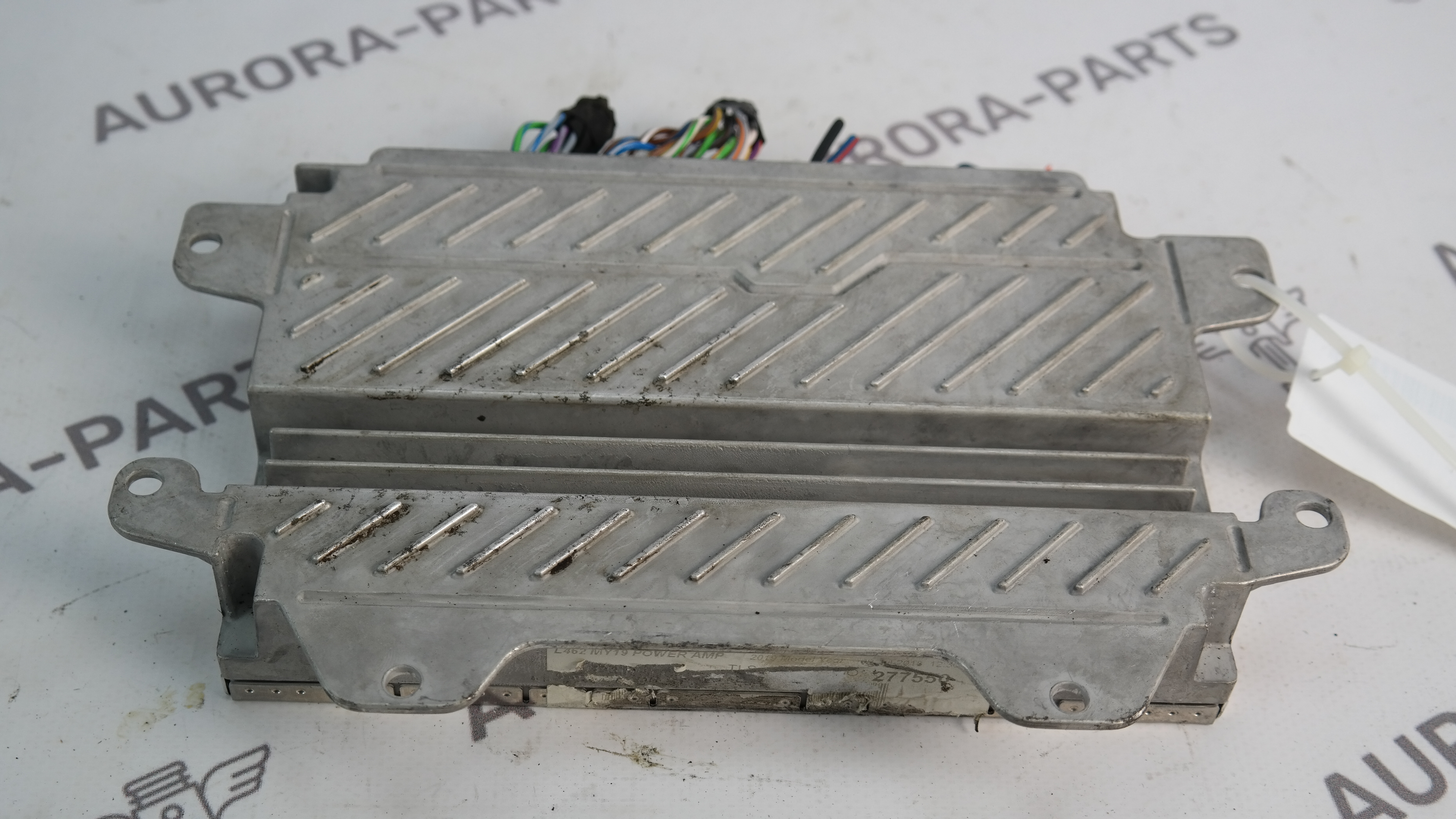 Усилитель аудиосистемы Land Rover Discovery