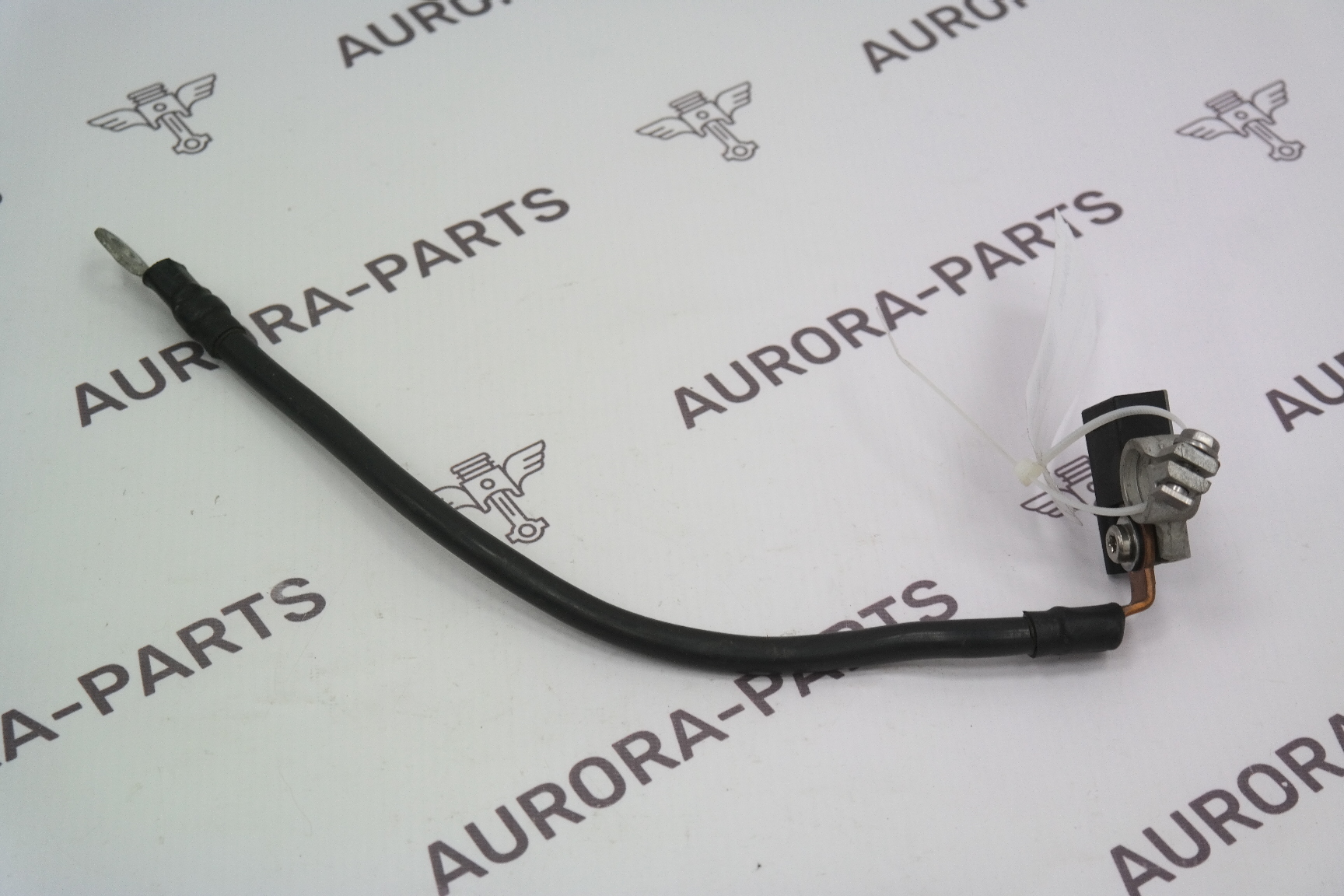 Клемма минусовая Mercedes C-Klasse