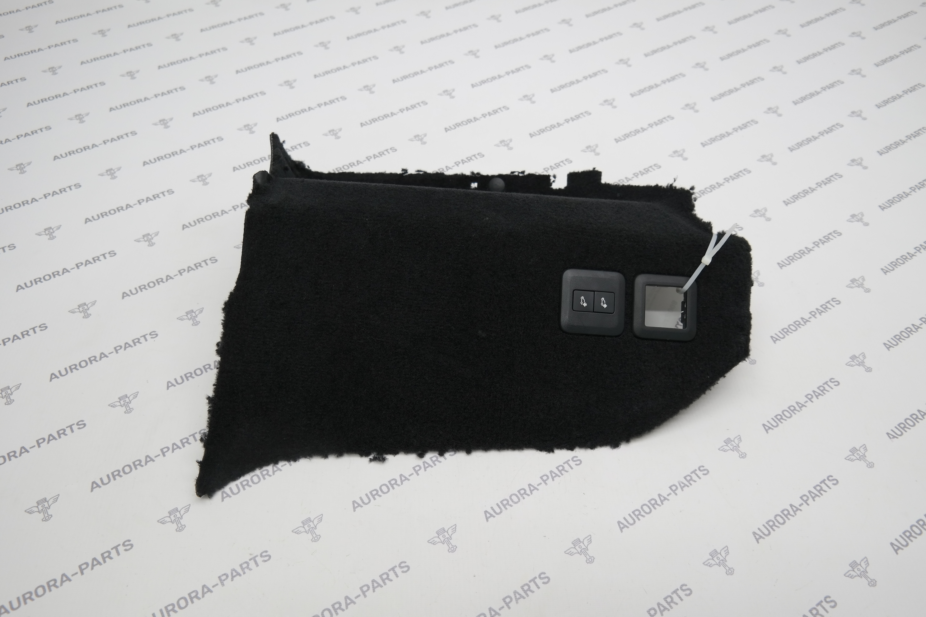 Обшивка багажника угловая RH Land Rover Range Rover Sport