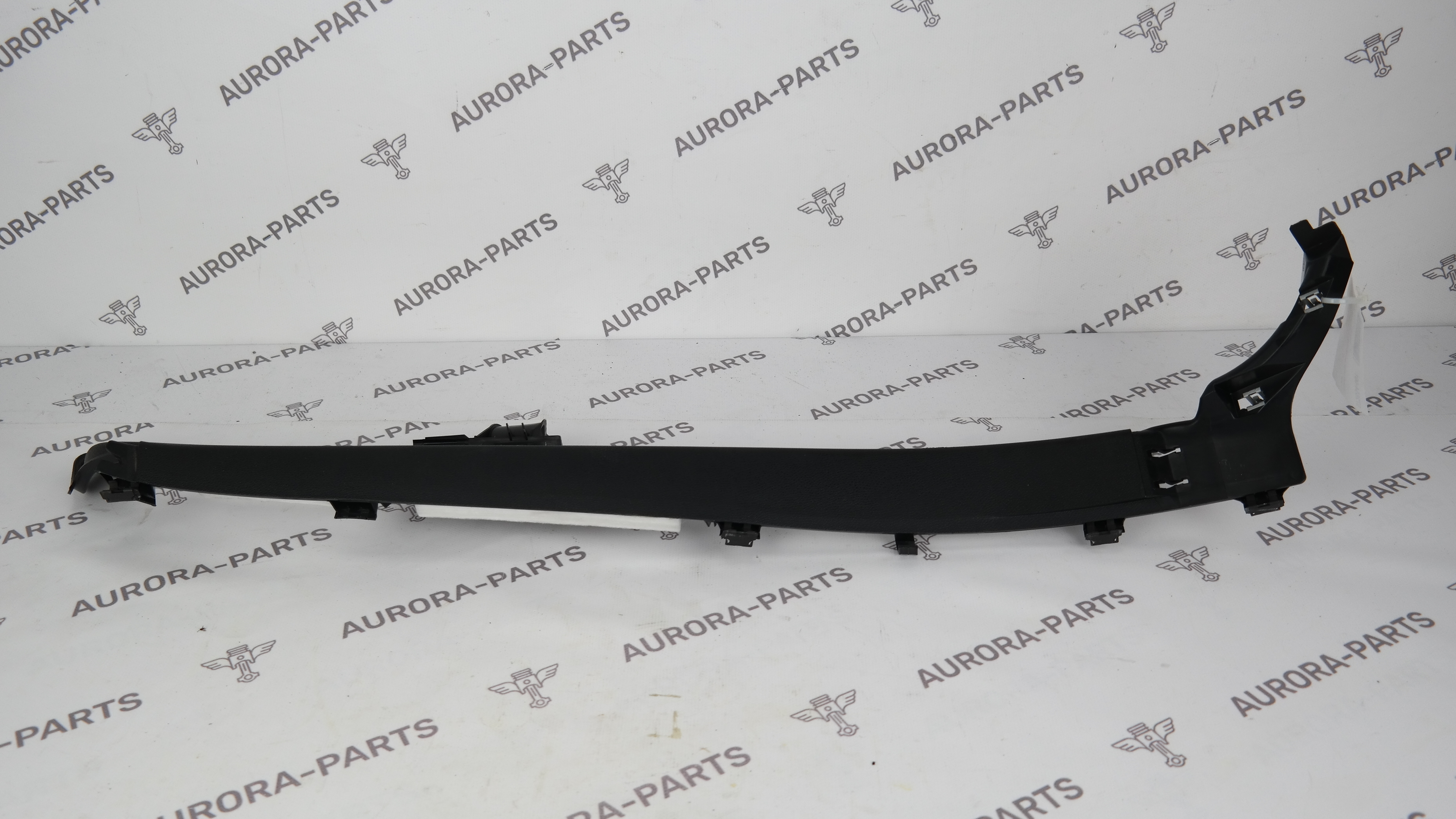 Обшивка задний арки RH Mercedes C-Klasse