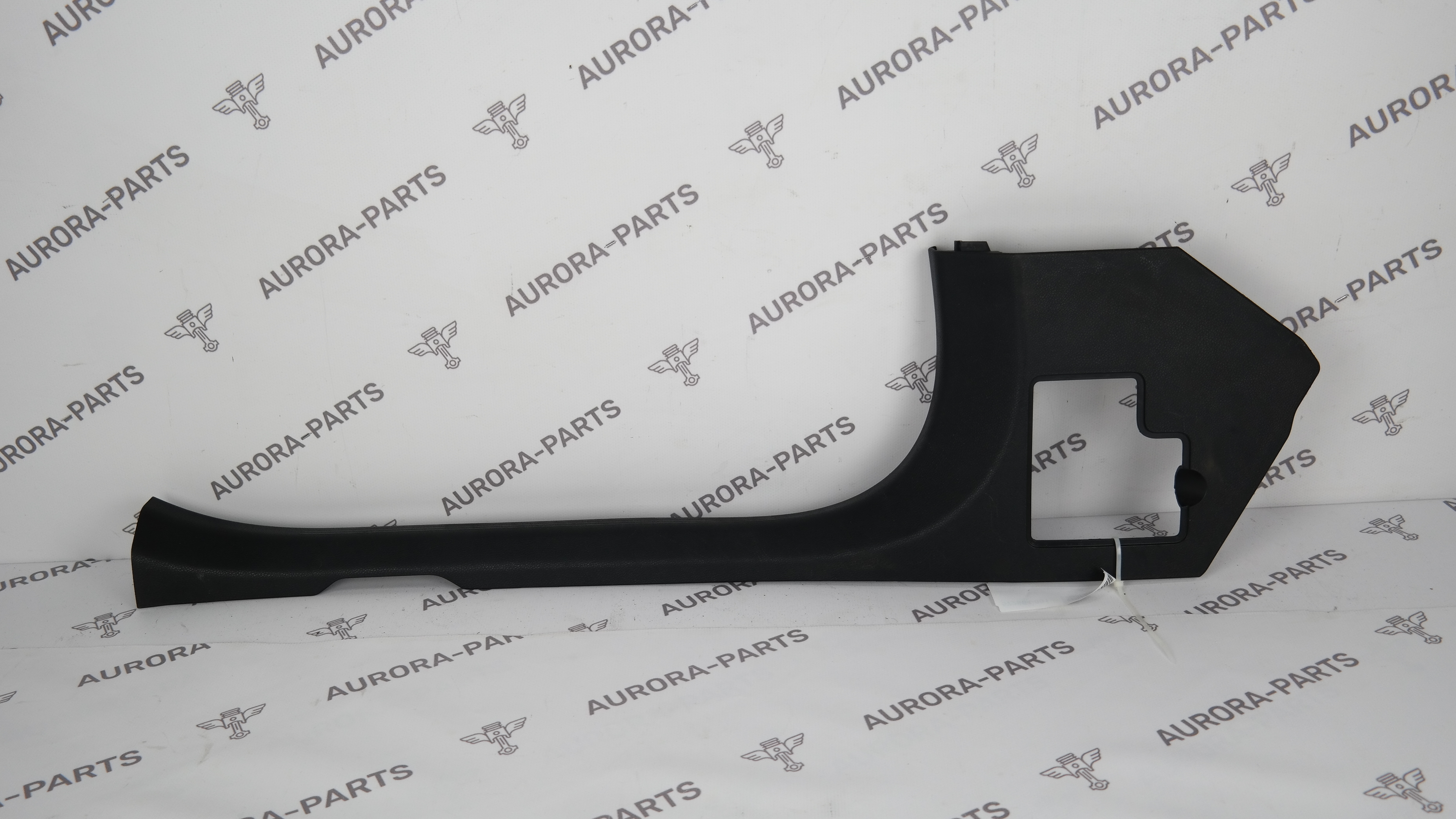 Накладка переднего порога LH Mercedes C-Klasse