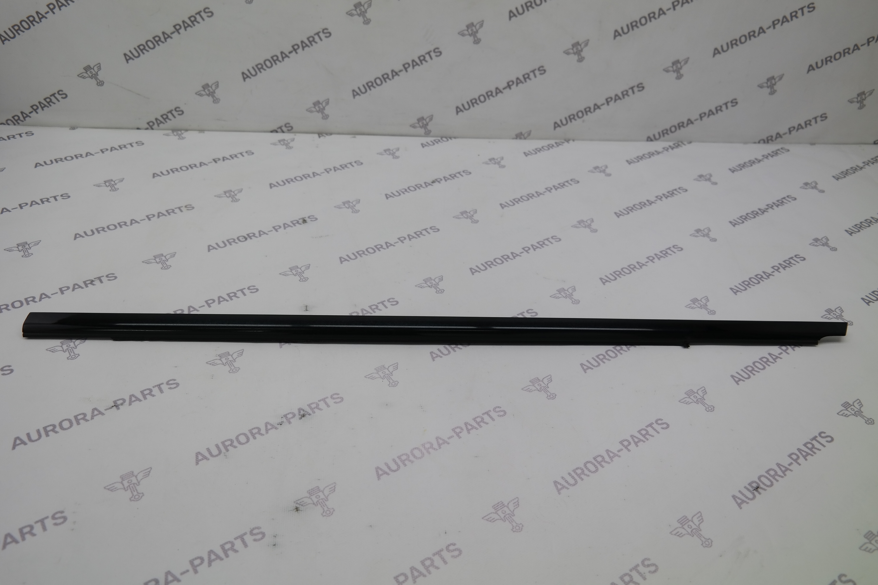 Уплотнитель, бархотка передней двери (черный) LH Mercedes GLC