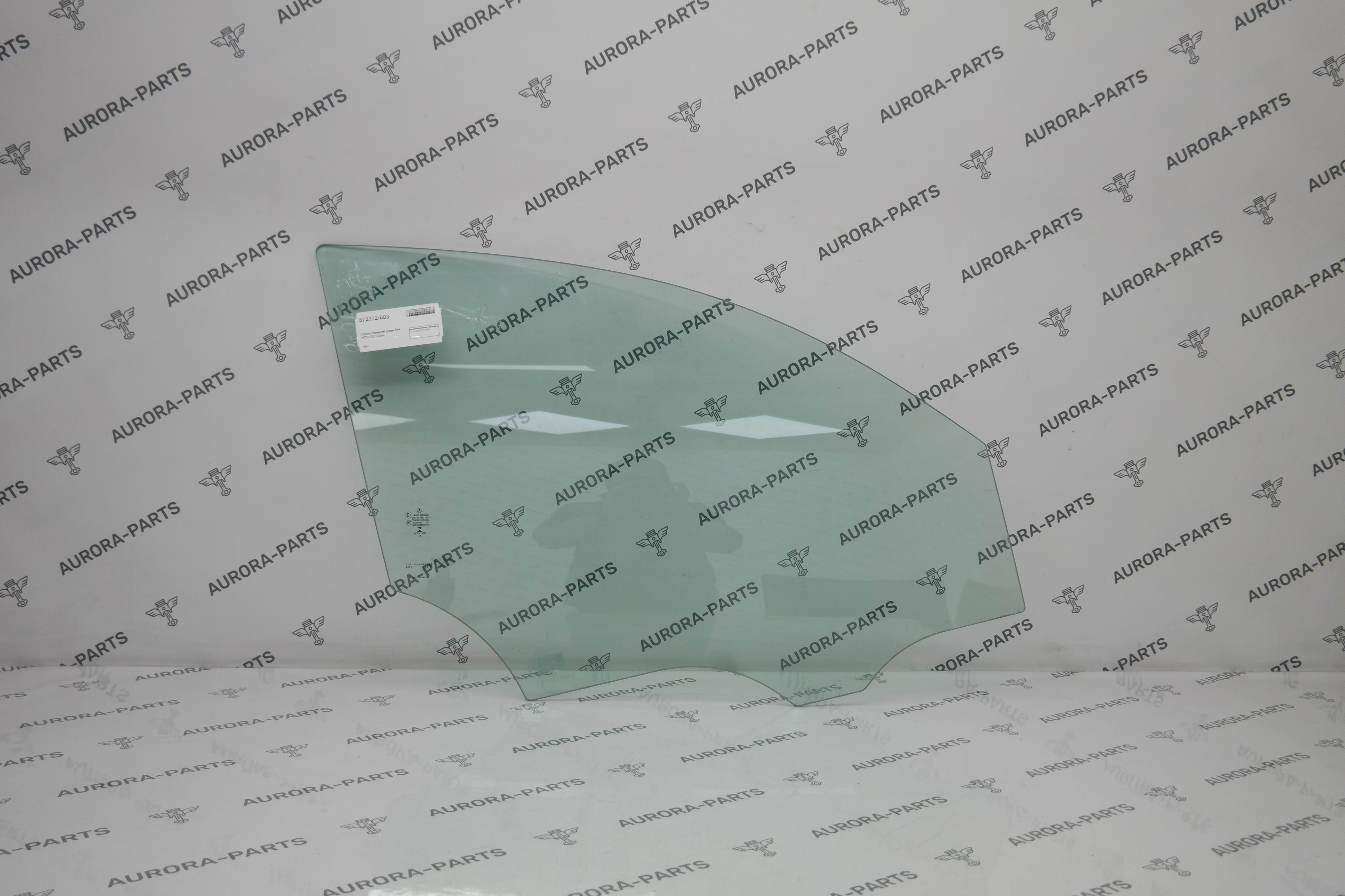 Стекло передней двери RH Mercedes GLC