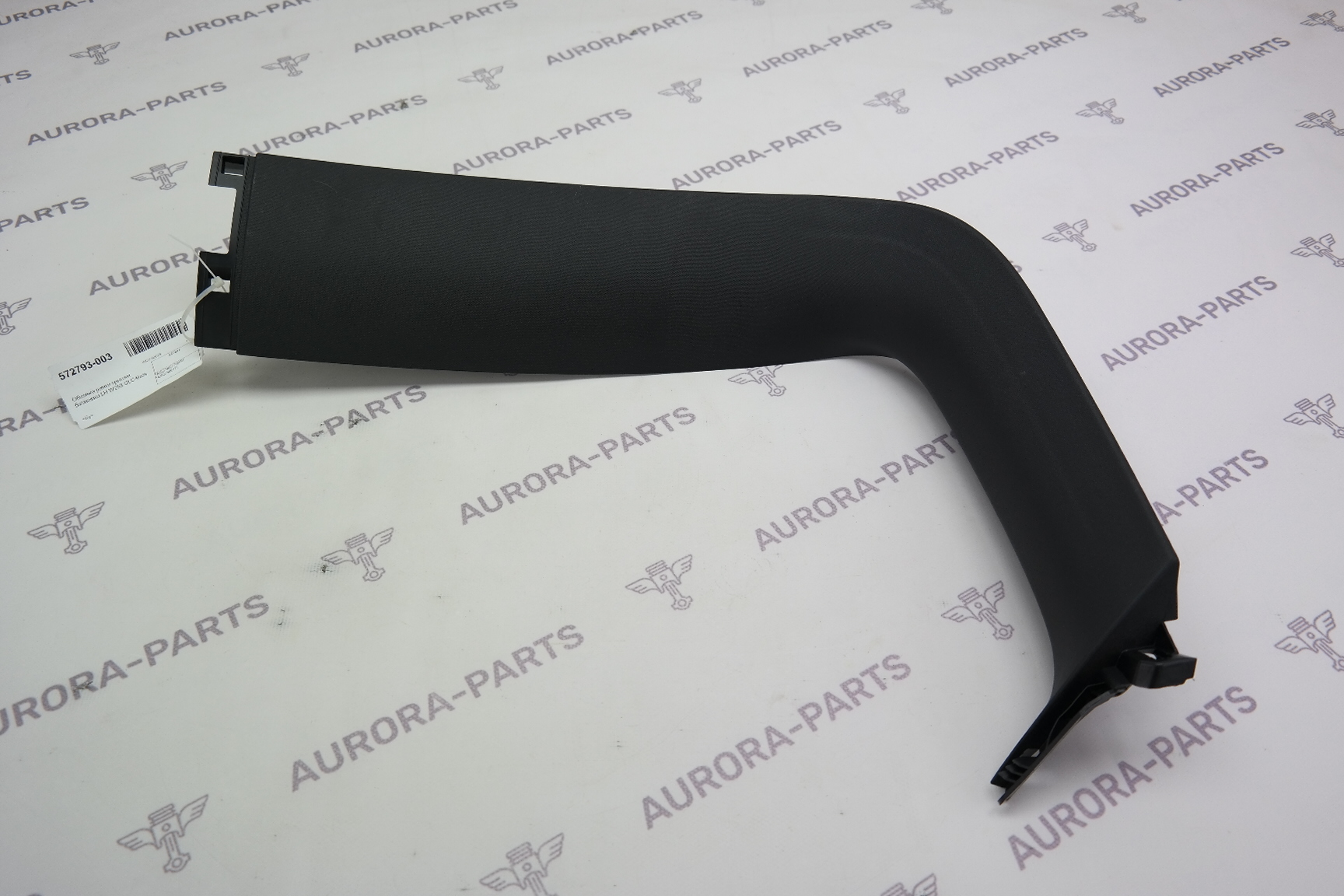 Обшивка рамки крышки багажника LH Mercedes GLC