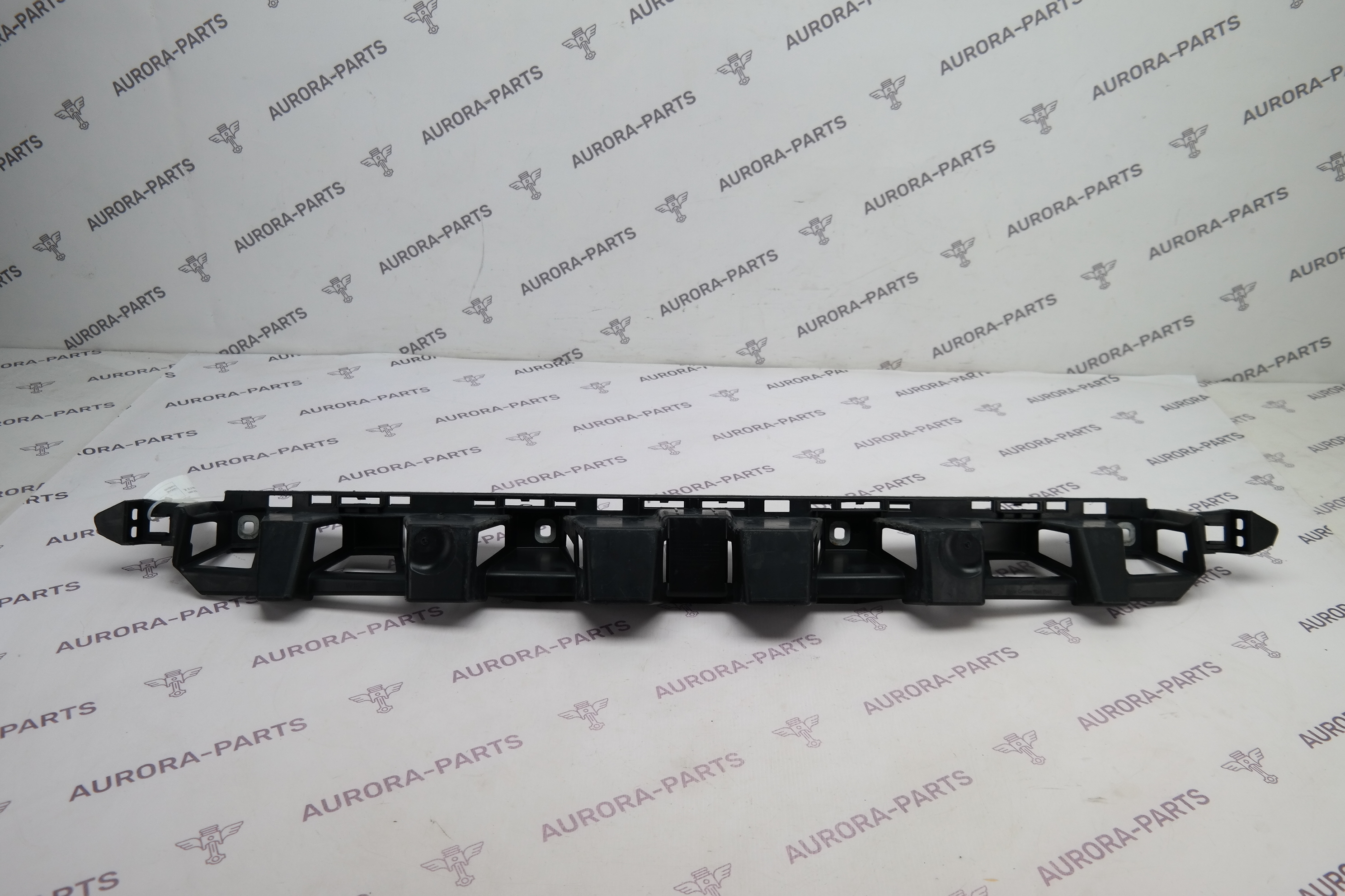 Кронштейн опорный заднего бампера, середина Mercedes ML/GLE