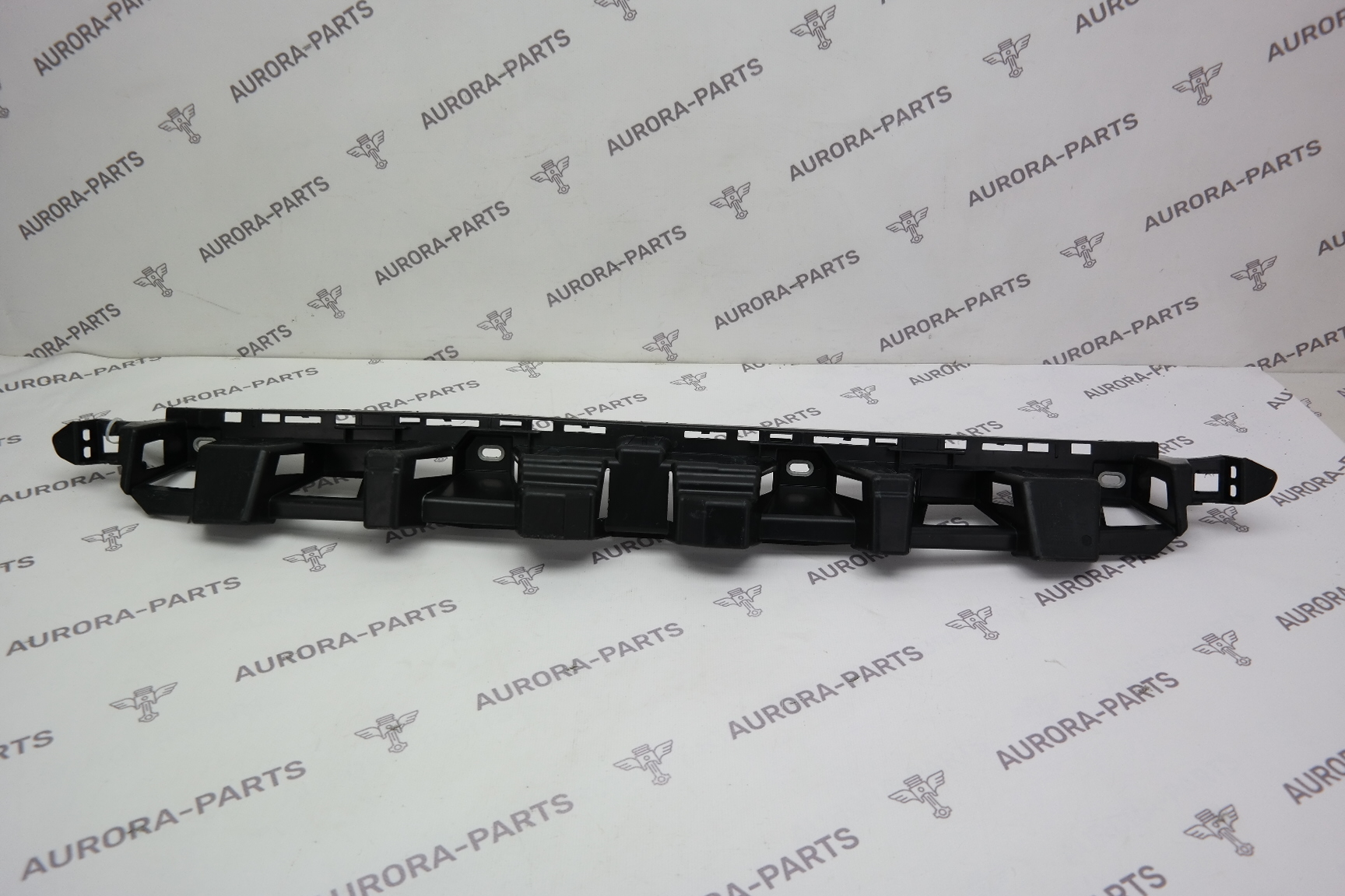 Кронштейн опорный заднего бампера, середина Mercedes ML/GLE