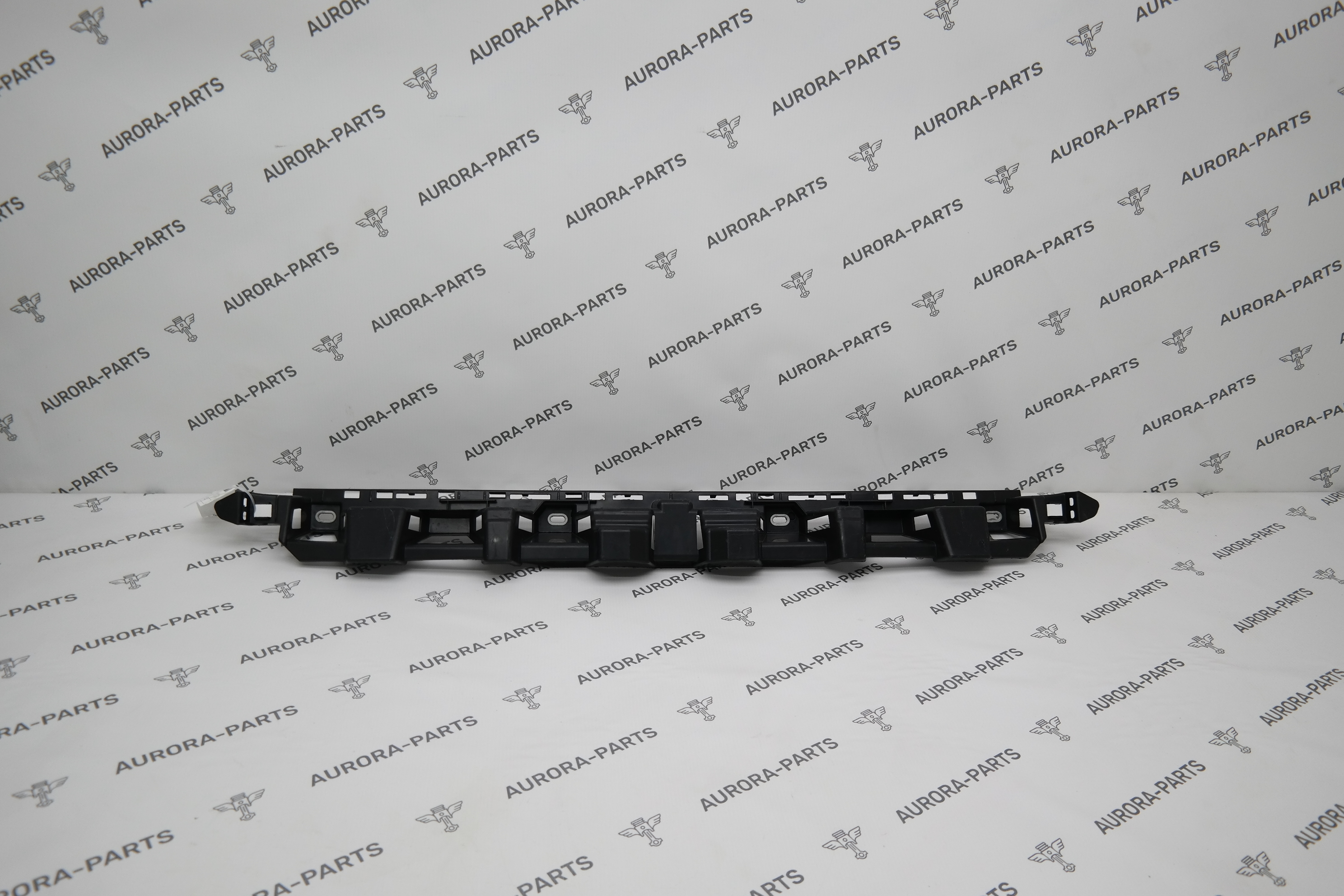 Кронштейн опорный заднего бампера, середина Mercedes ML/GLE