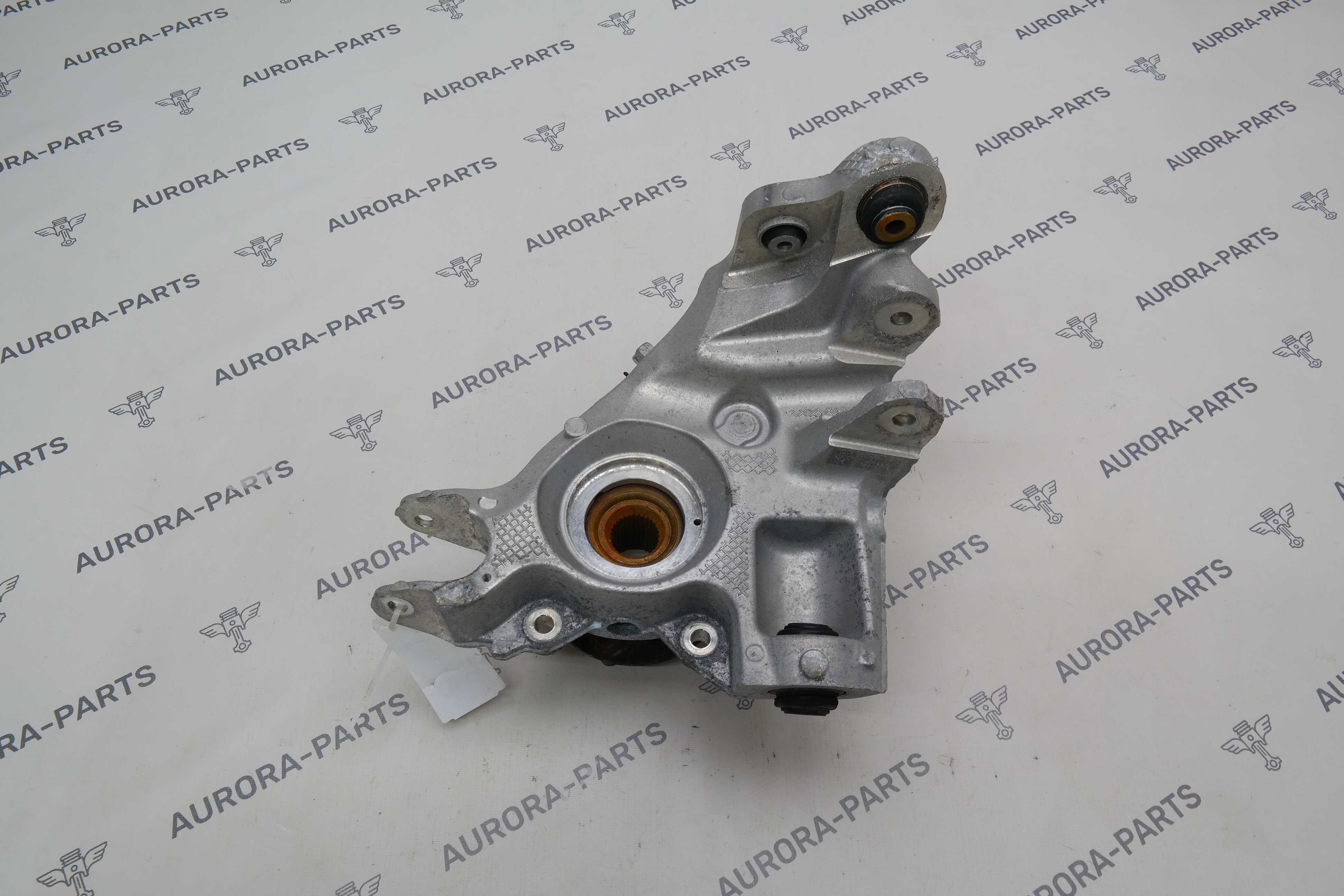 Кулак поворотный задний LH Jaguar F-Pace