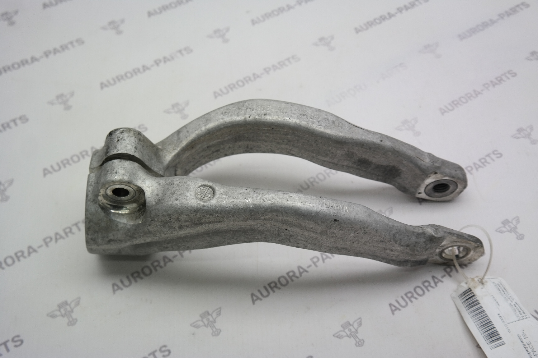 Кронштейн, вилка переднего амортизатора LH Jaguar F-Pace