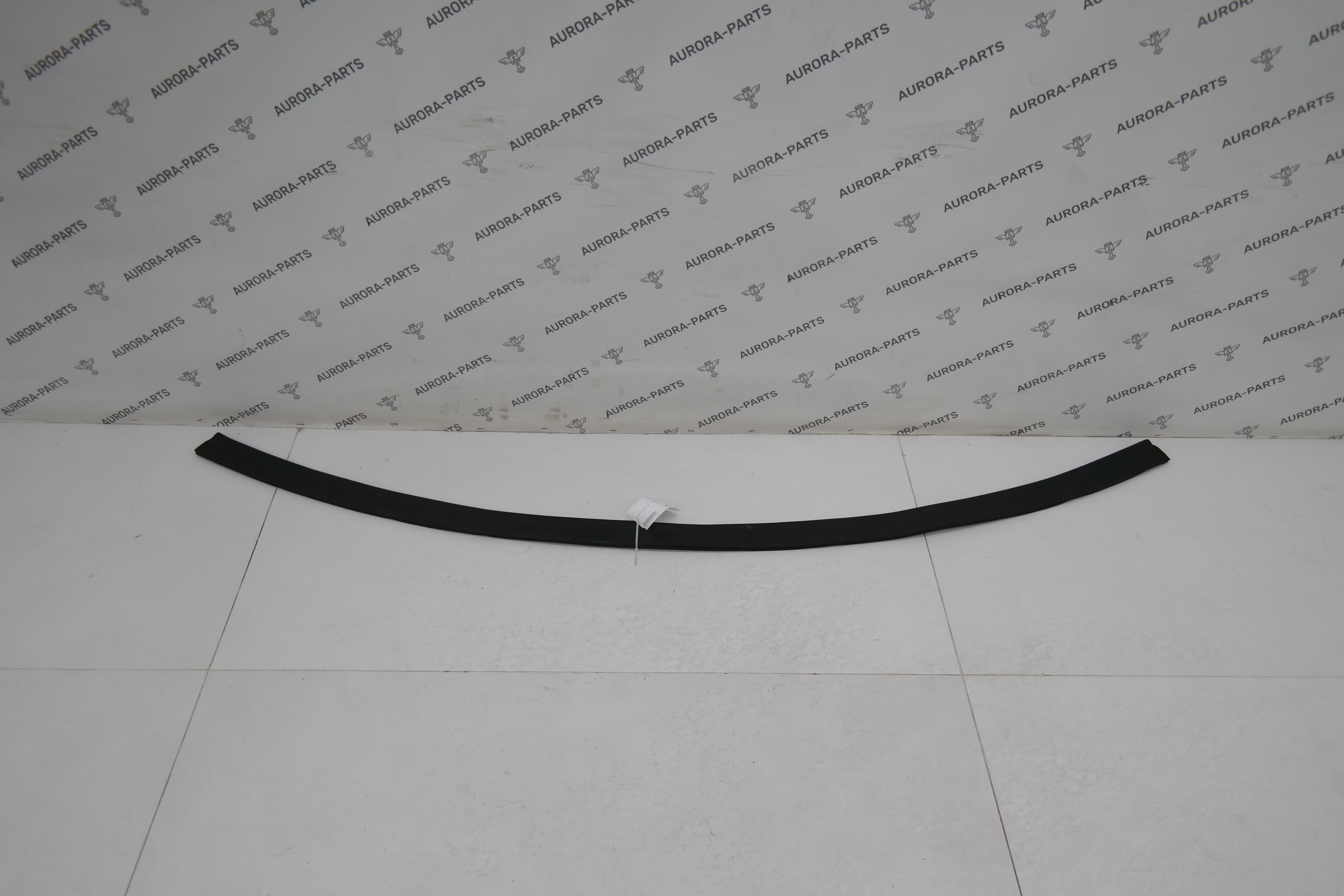 Уплотнитель подкапотного пространства Mercedes GLC