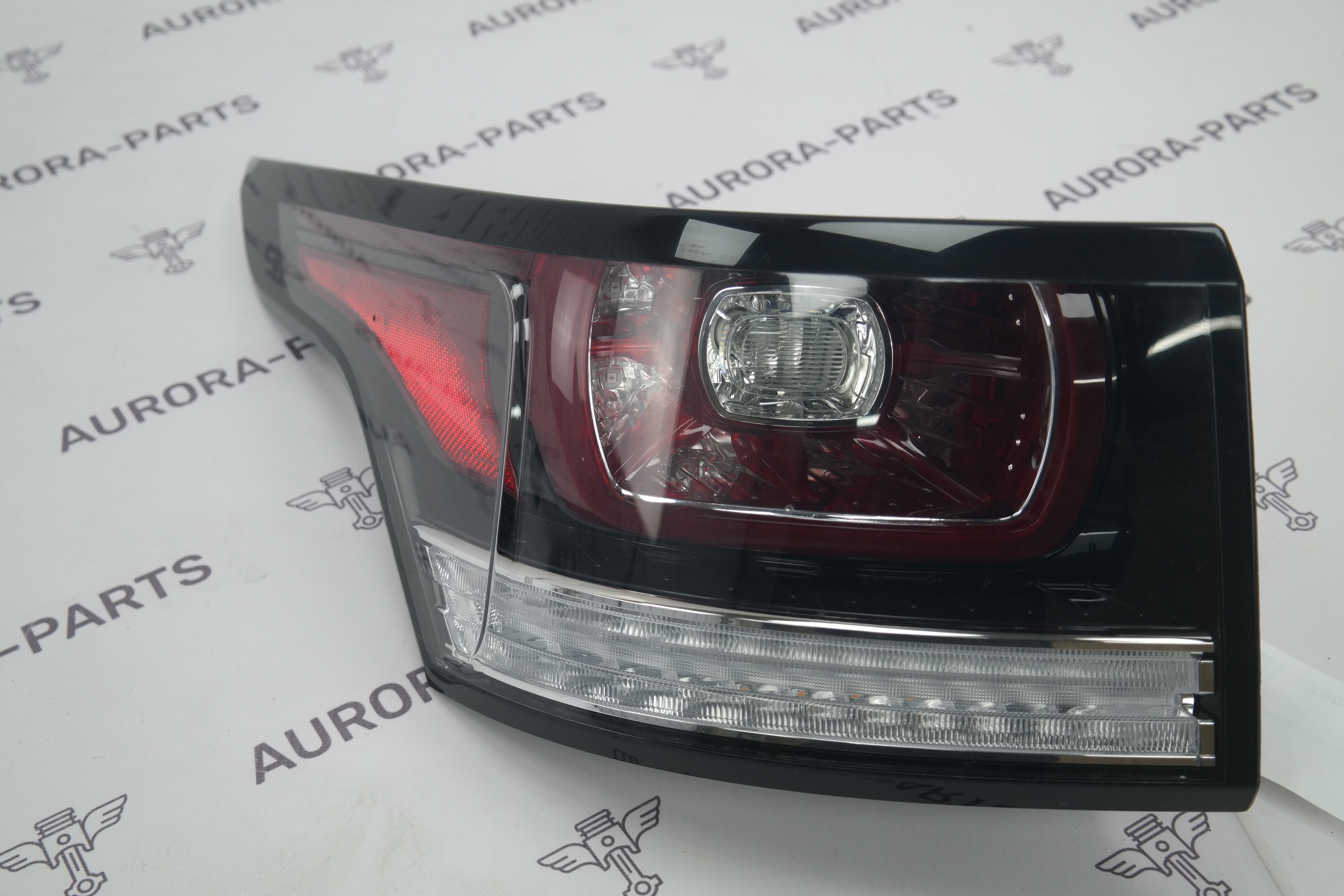 Фонарь задний LH Land Rover Range Rover Sport
