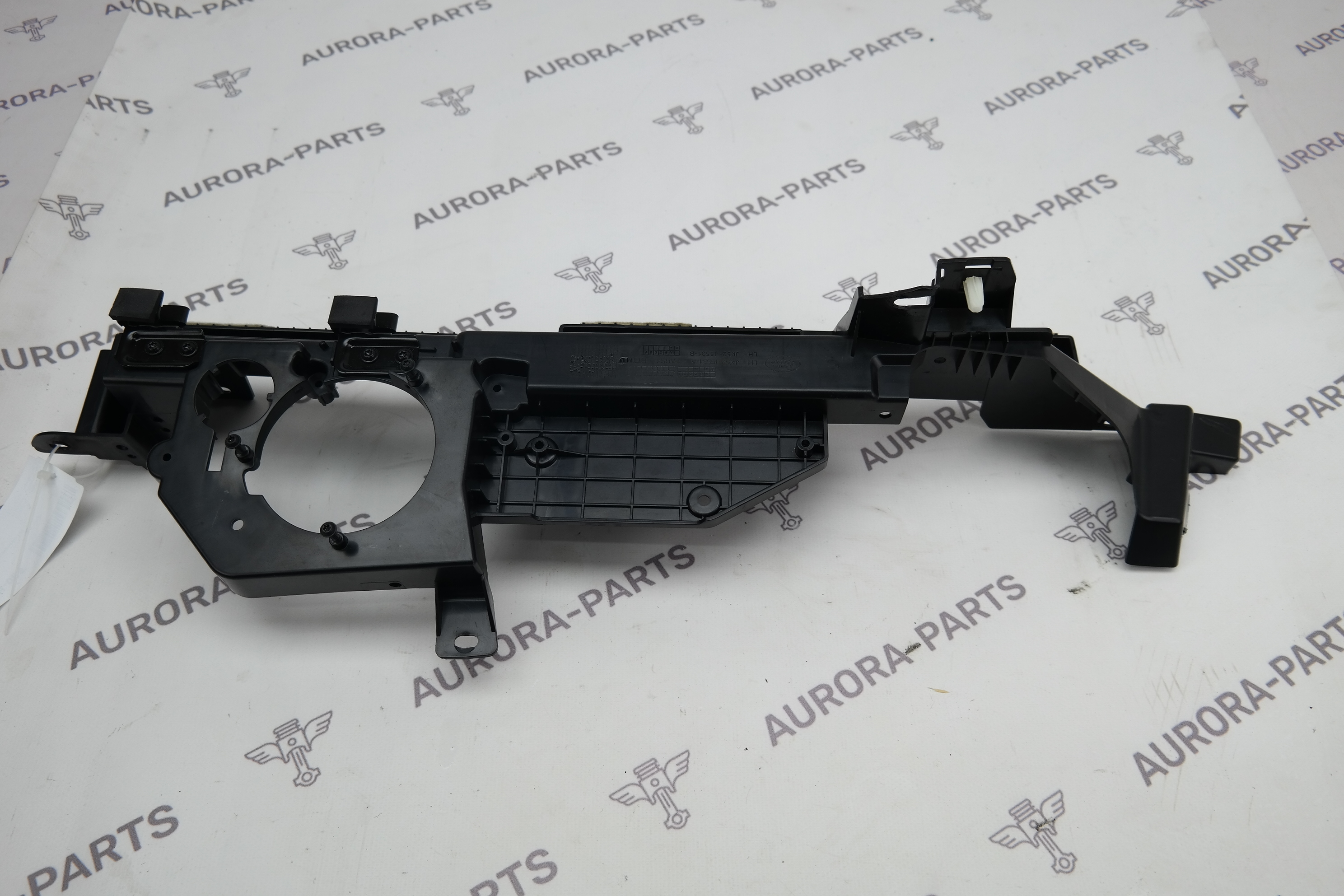 Кронштейн полки багажника LH Land Rover Range Rover 30DDTX