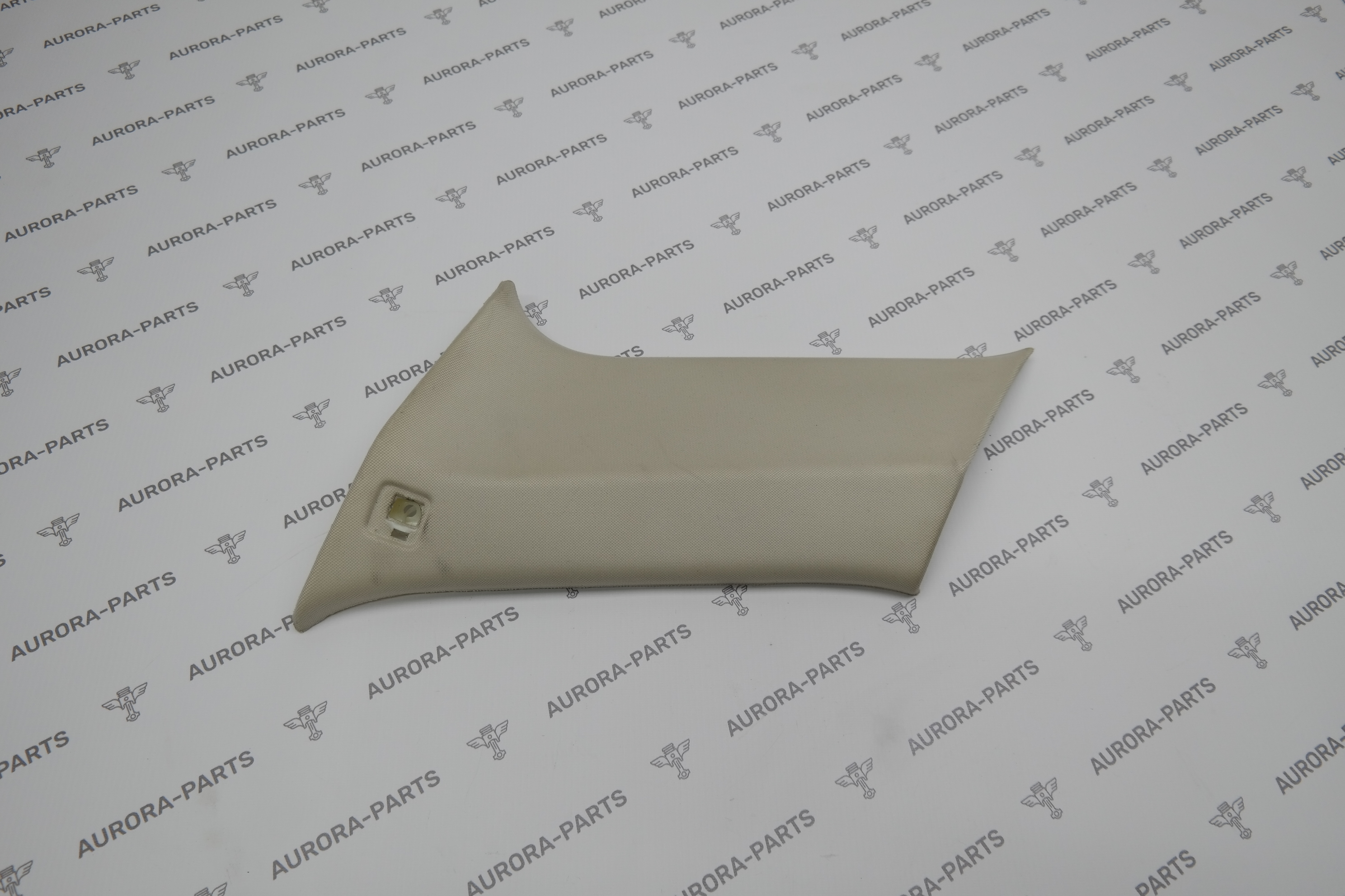 Обшивка стойки C RH Land Rover Range Rover 30DDTX