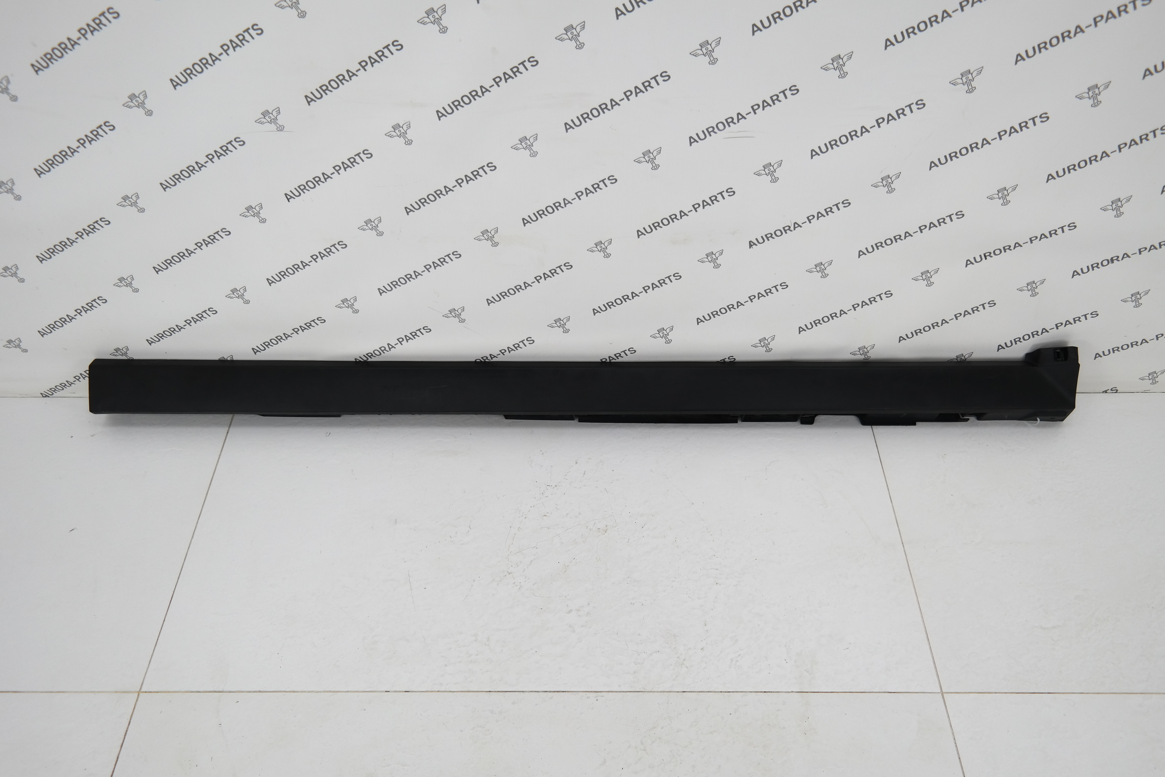 Молдинг порога наружный LH Jaguar F-Pace