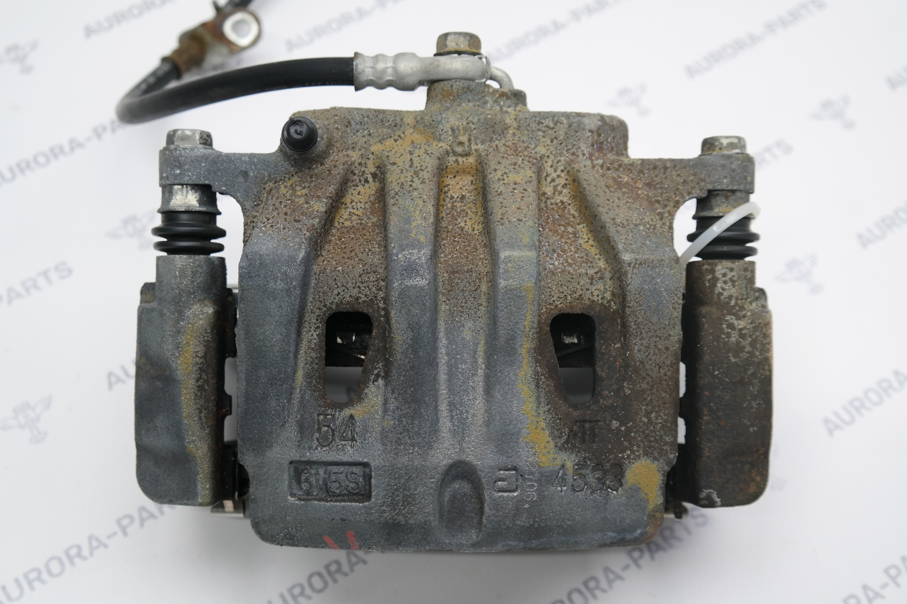 Суппорт тормозной передний RH Lexus NX 200