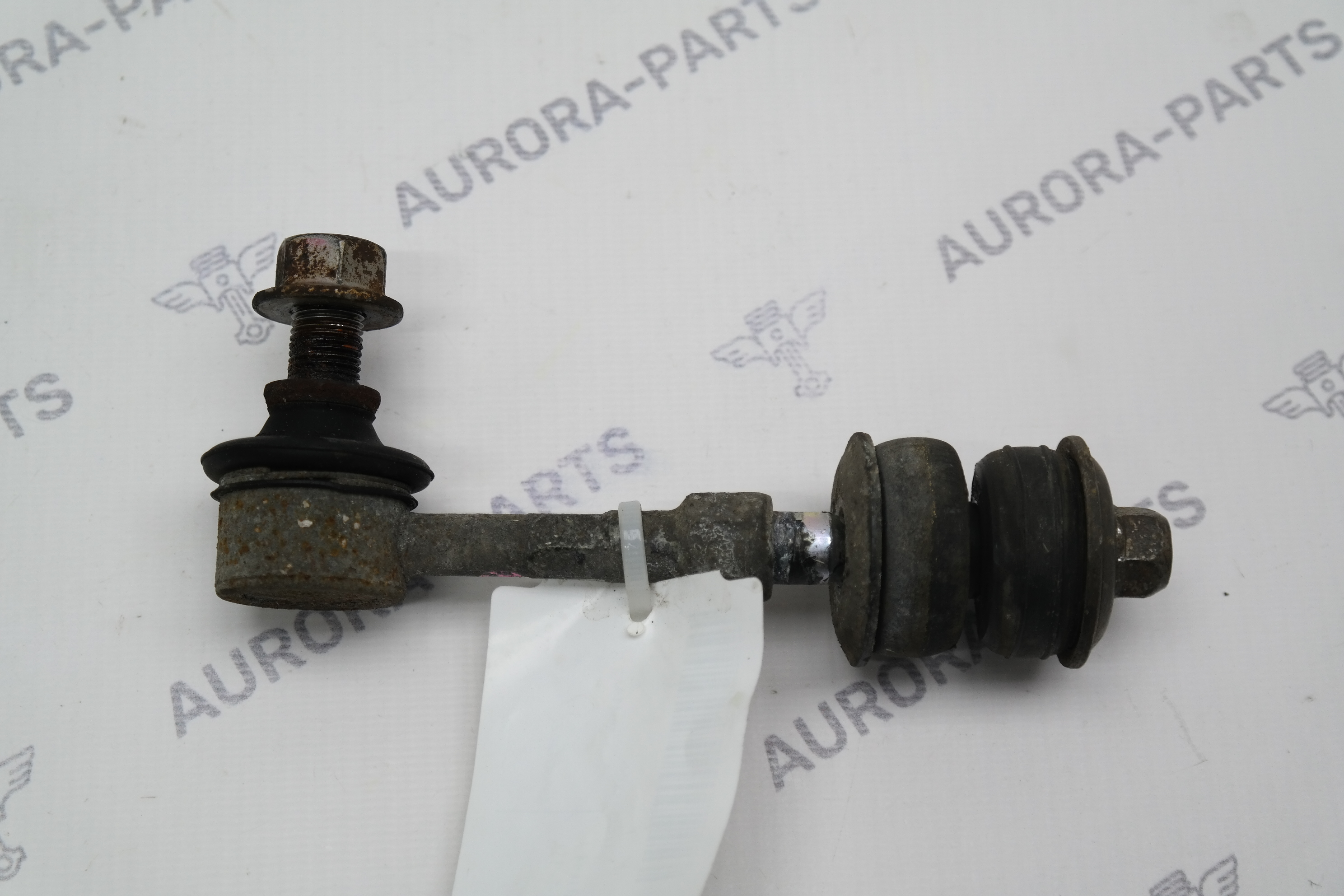 Стойка стабилизатора задней подвески LH=RH Lexus NX 200