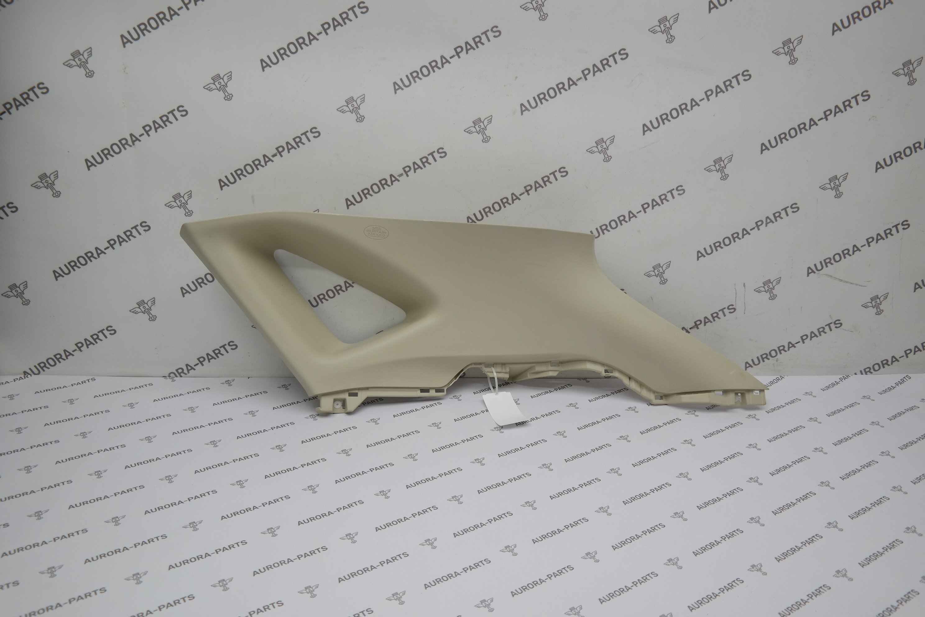 Обшивка багажника верхняя RH Lexus NX 200