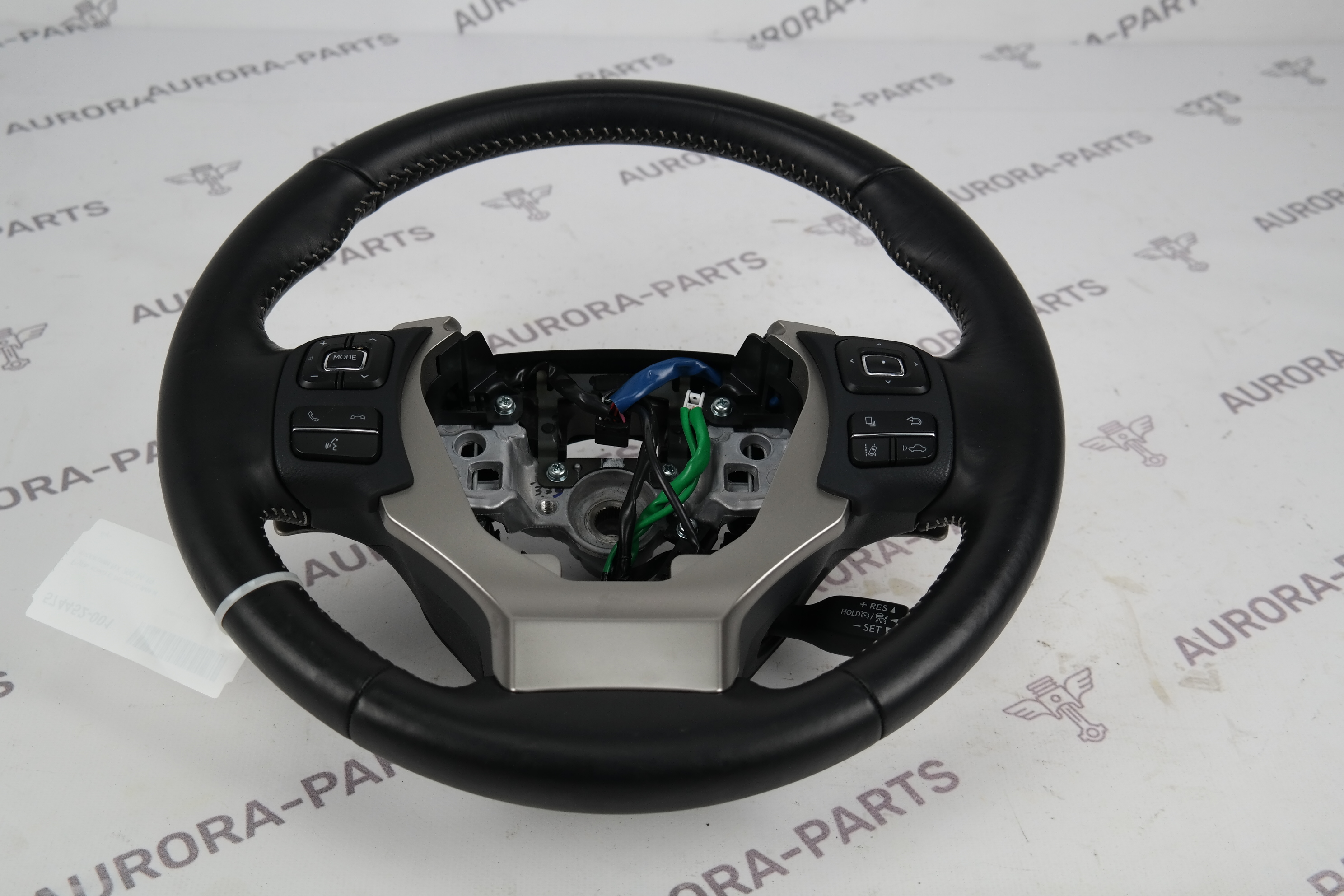 Руль кожа с лепестками и кнопками Lexus NX 200