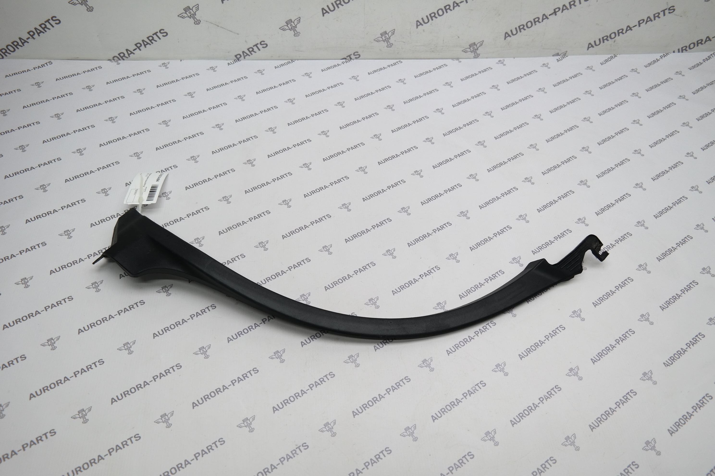 Молдинг заднего крыла RH Lexus NX 200