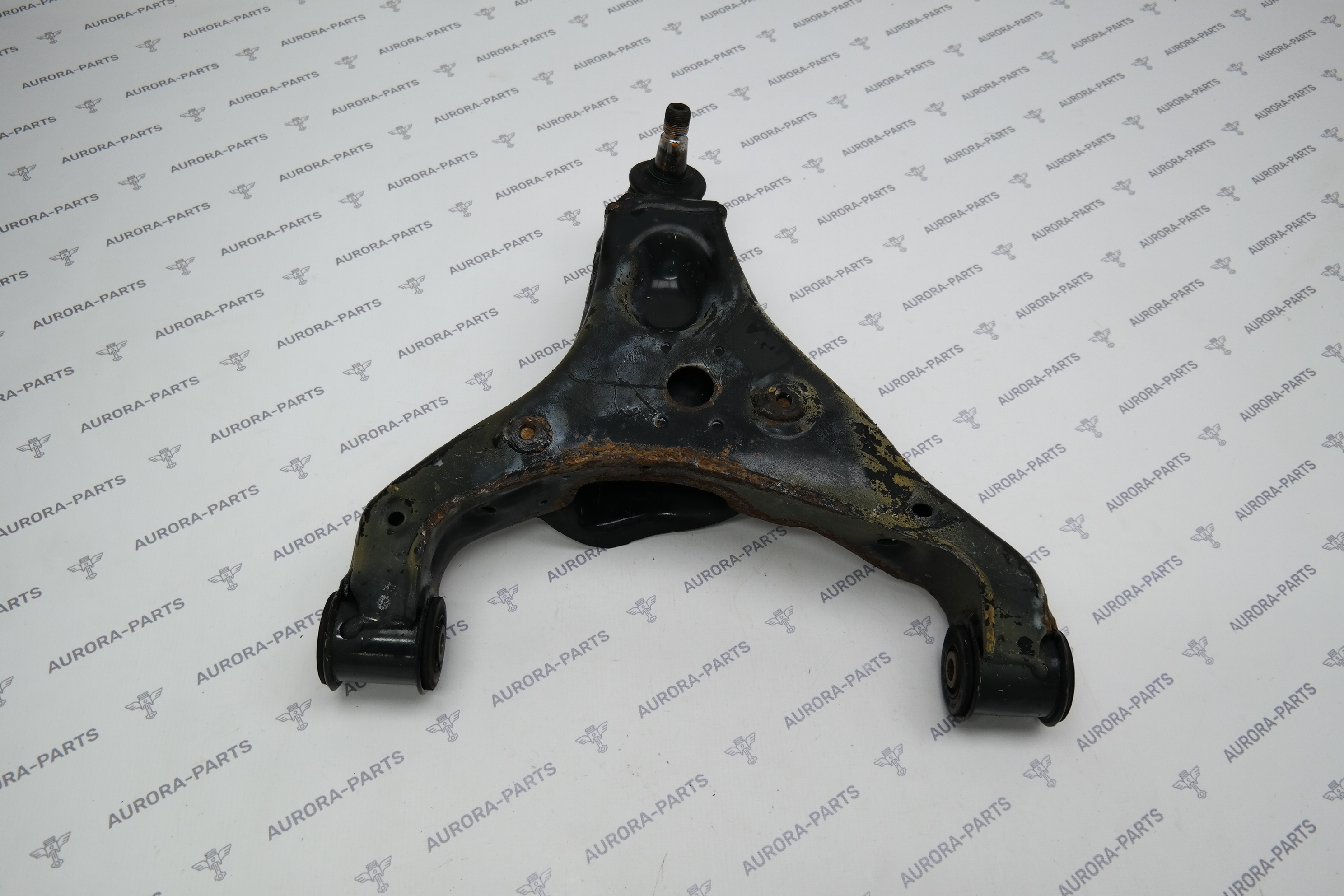 Рычаг передний RH Mercedes Sprinter