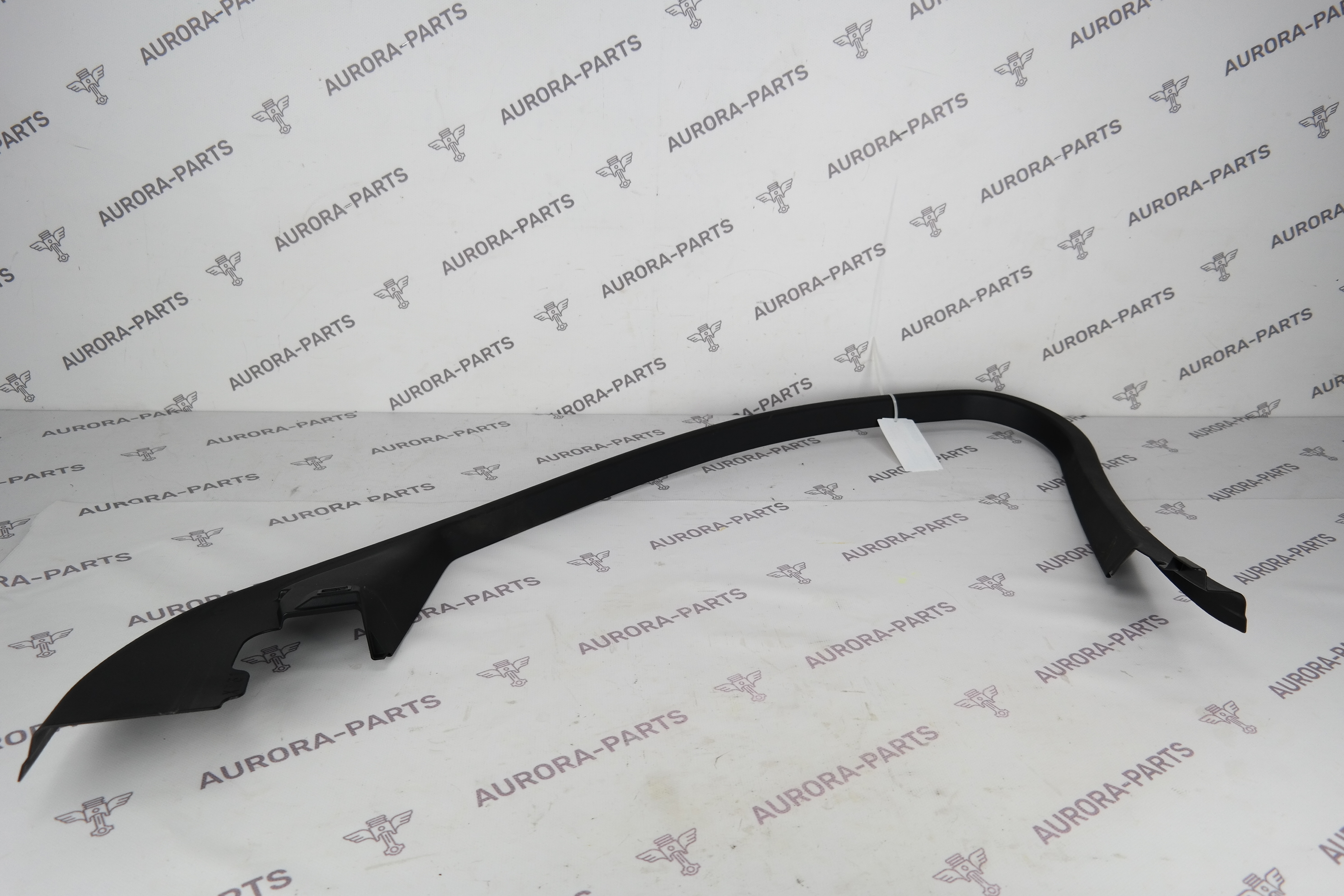 Накладка рамки передней двери (внутри) RH Jaguar F-Pace