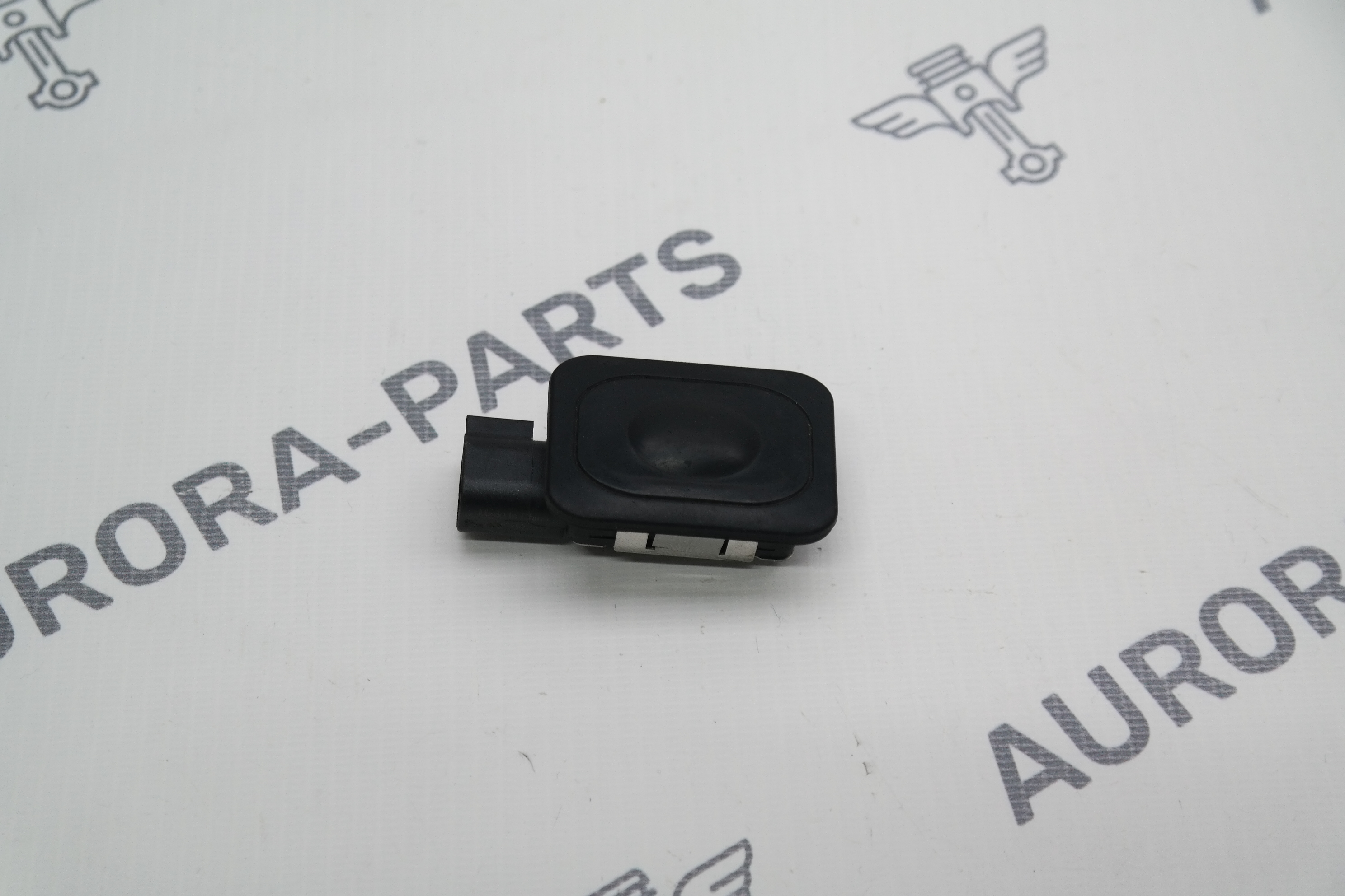 Кнопка открывания крышка багажника Jaguar F-Pace