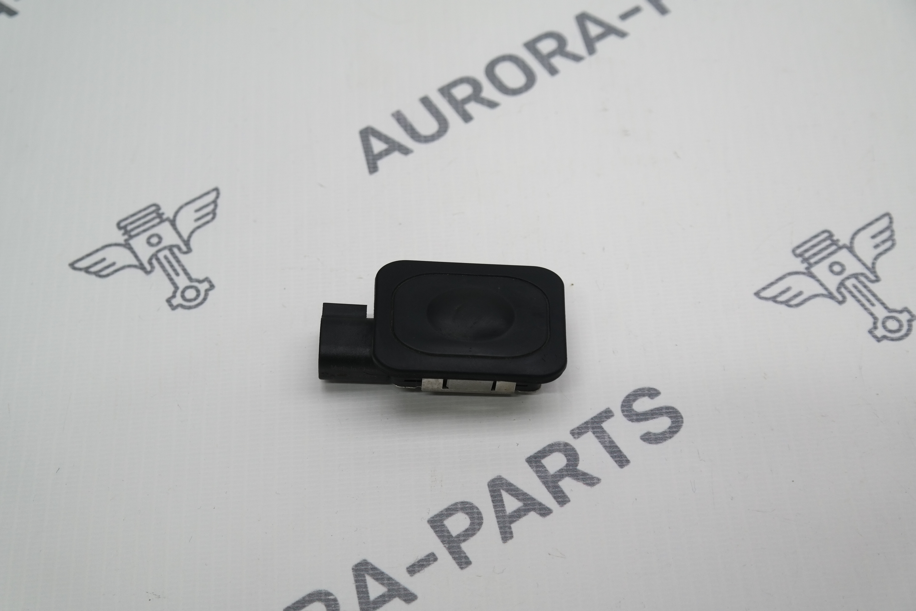 Кнопка открывания крышка багажника Jaguar F-Pace