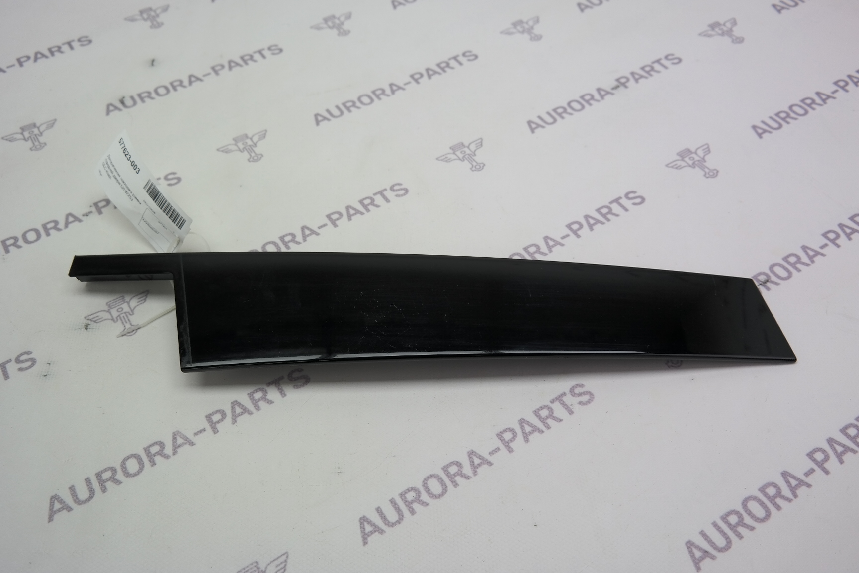 Декоративная накладка рамки передней двери LH Mercedes GLC