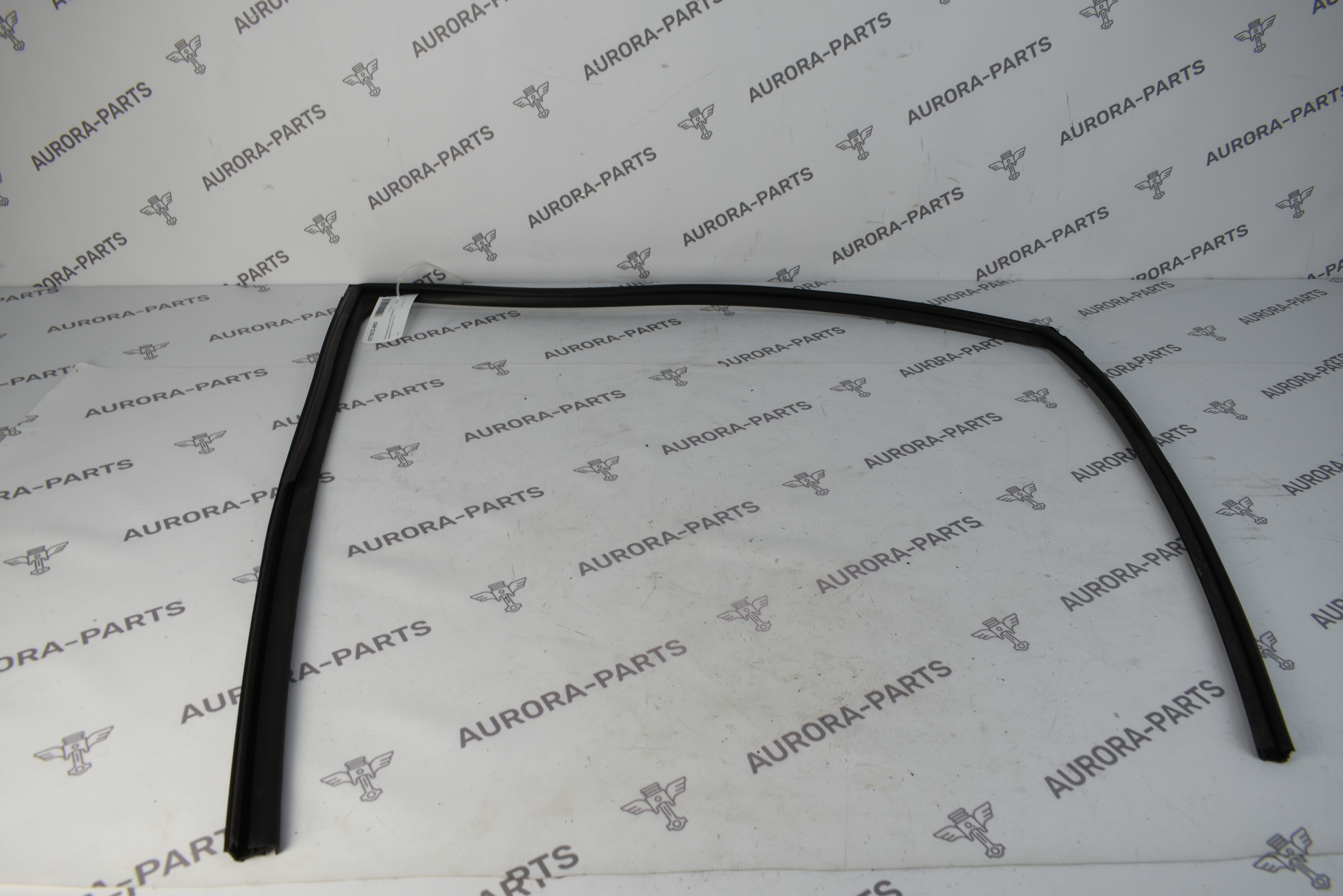 Направляющая стекла передней двери RH Lexus NX 200