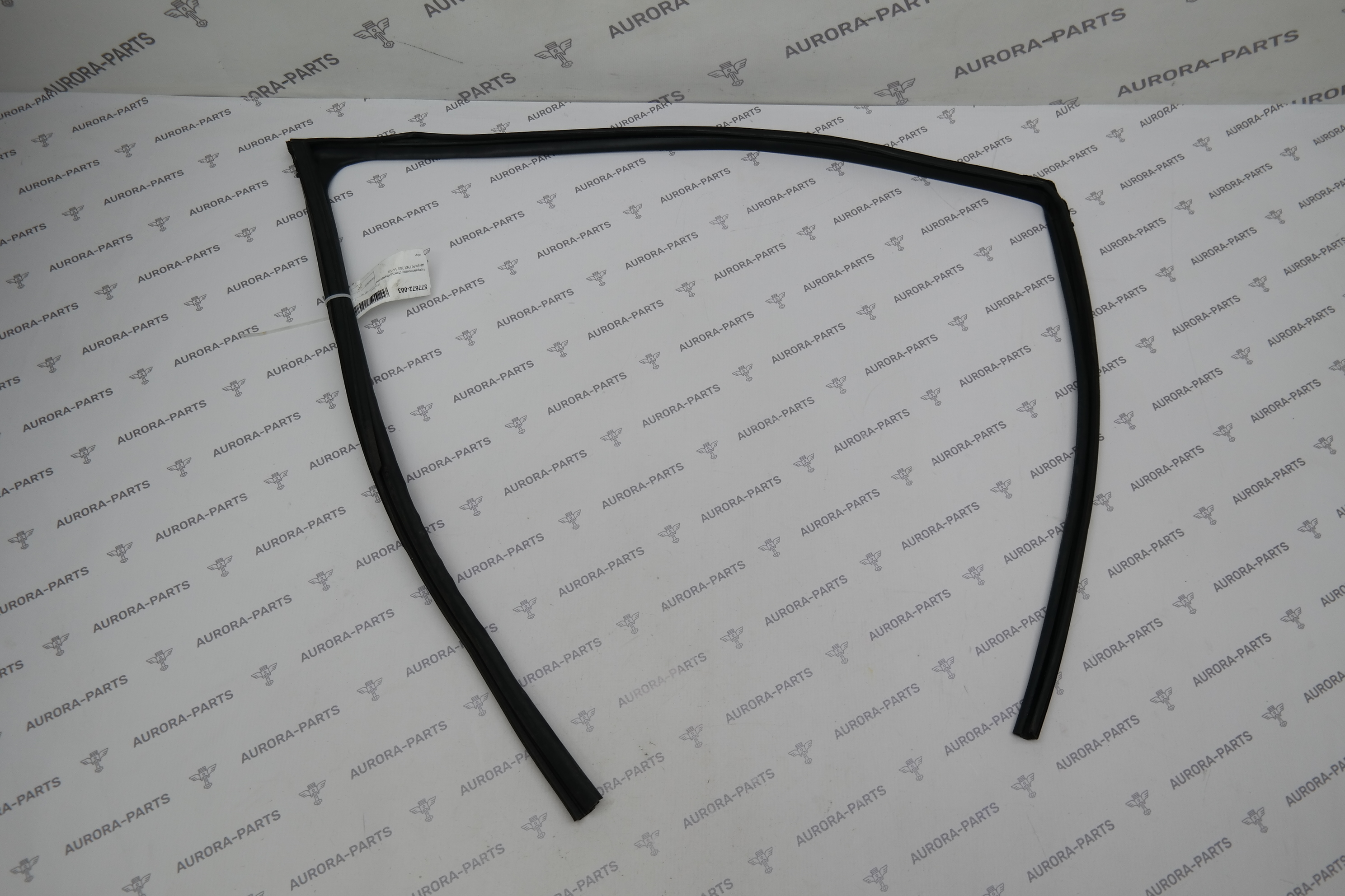 Направляющая стекла передней двери RH Lexus NX 200