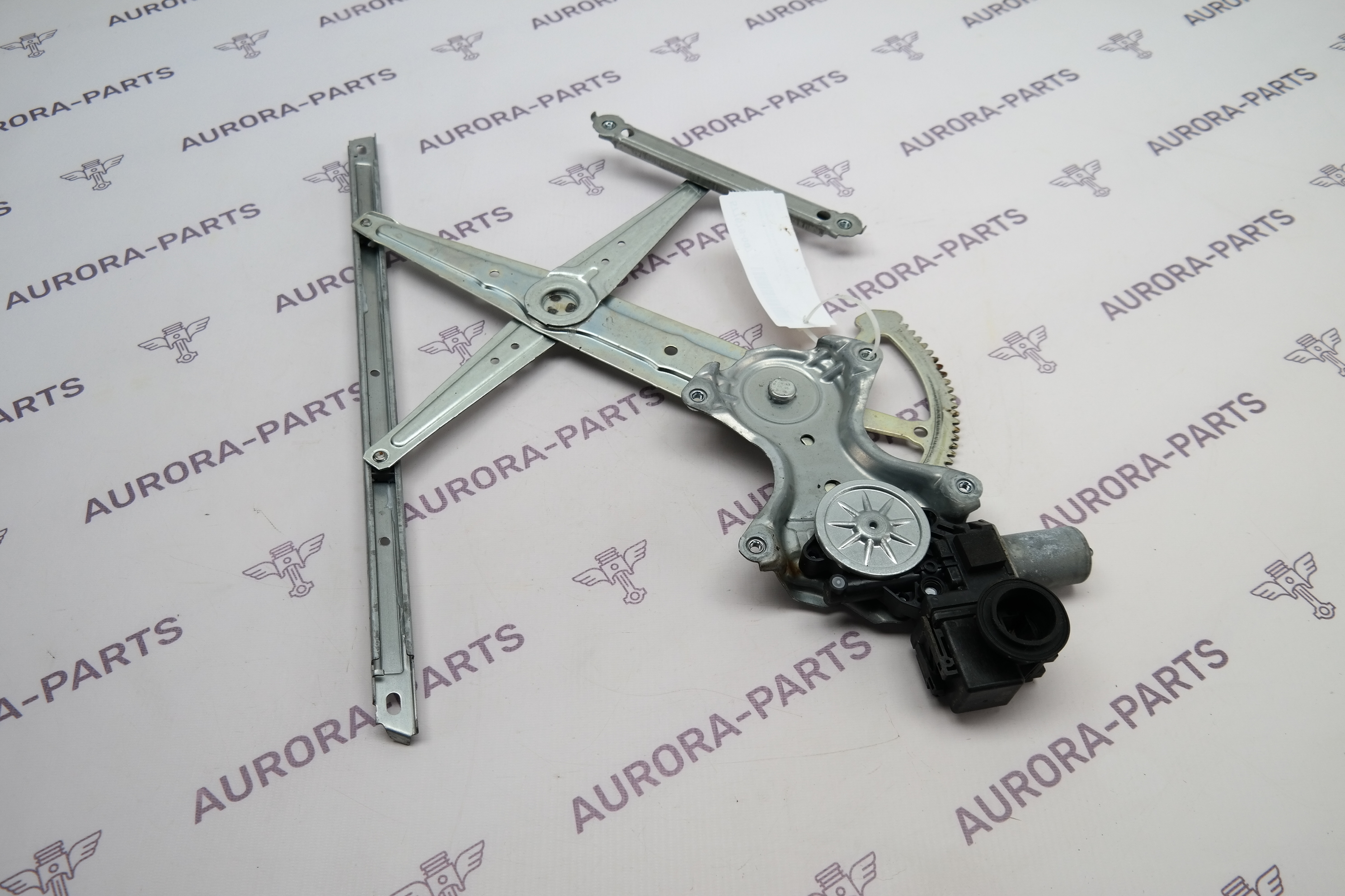 Стеклоподъемник в сборе с моторчиком LH Lexus NX 200