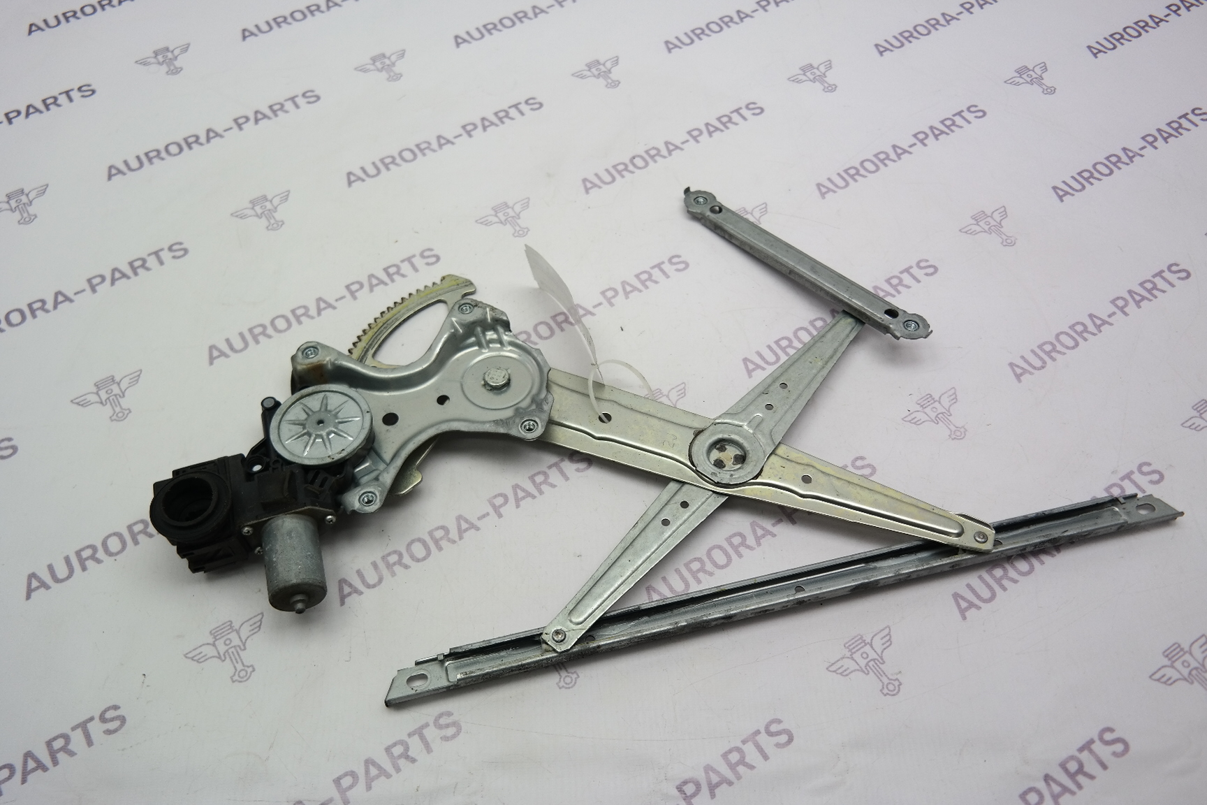 Стеклоподъемник в сборе с моторчиком LH Lexus NX 200