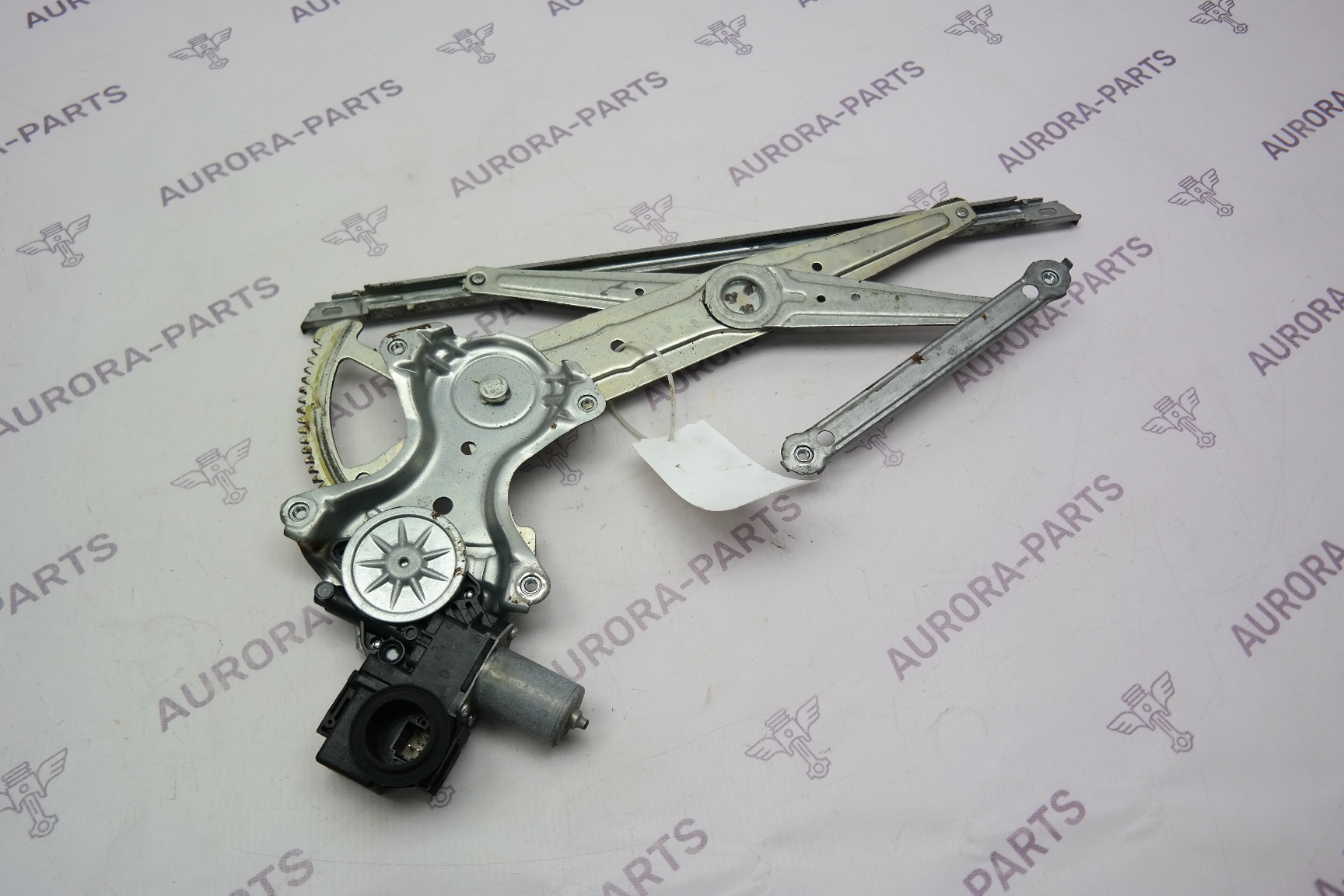 Стеклоподъемник в сборе с моторчиком LH Lexus NX 200