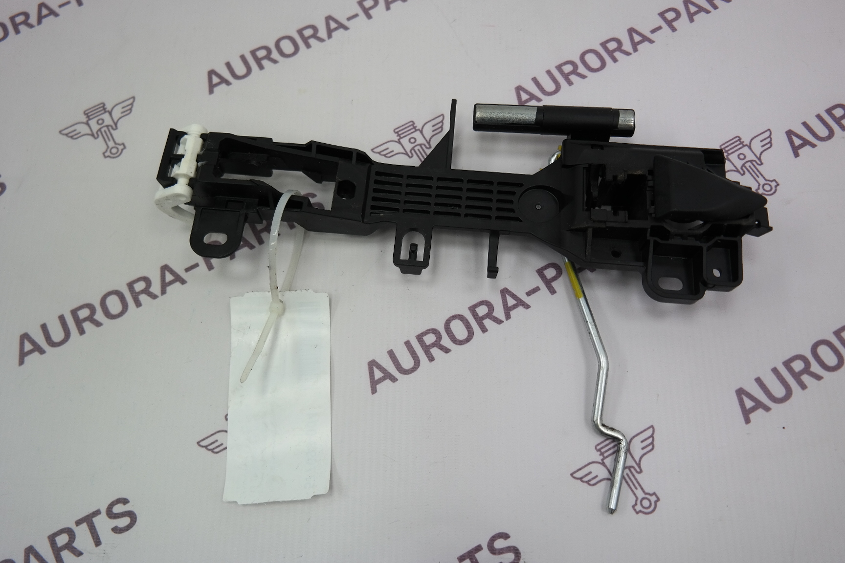 Кронштейн крепления наружней ручки передней двери LH Lexus NX 200