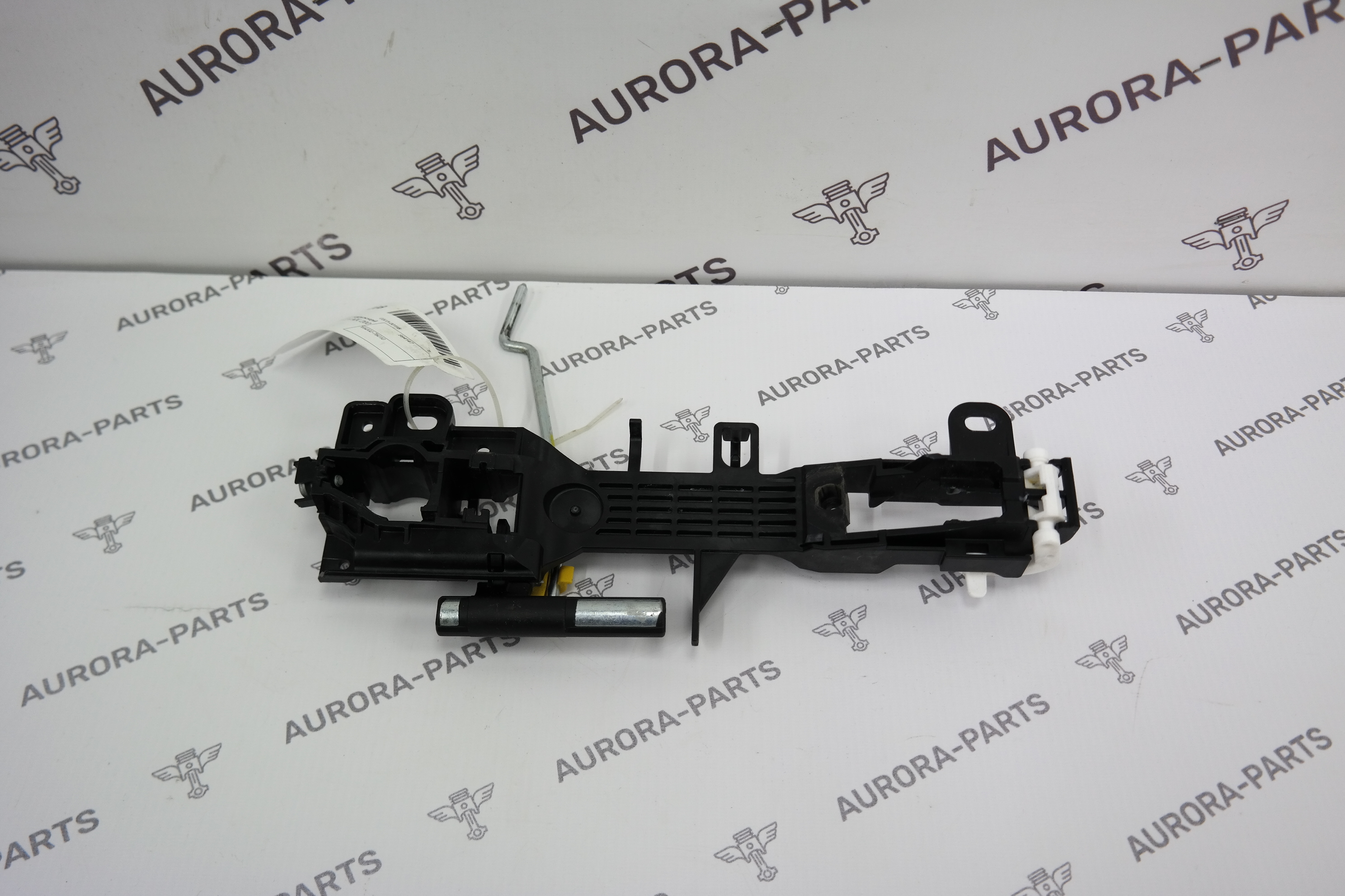 Кронштейн крепления наружней ручки передней двери LH Lexus NX 200