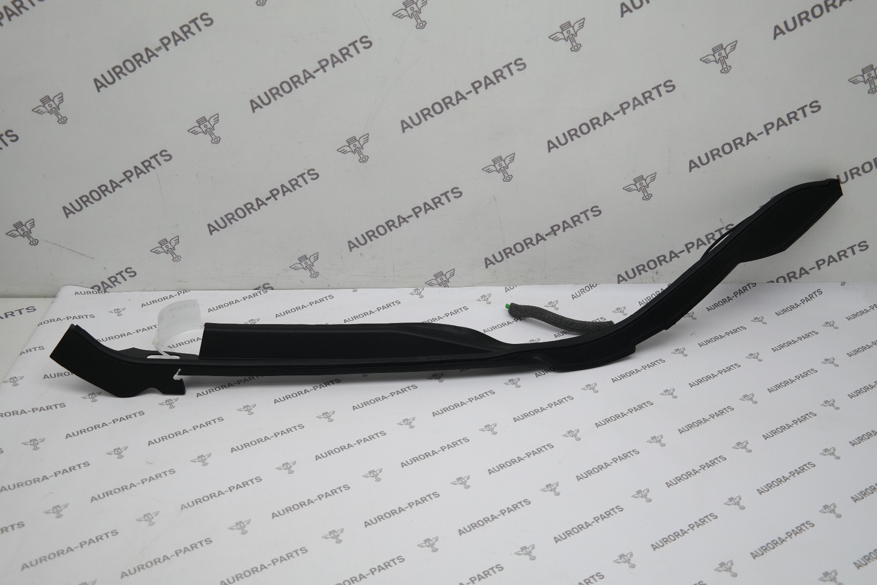 Накладка крышки багажника с датчиком прищемления RH Land Rover Range Rover Sport