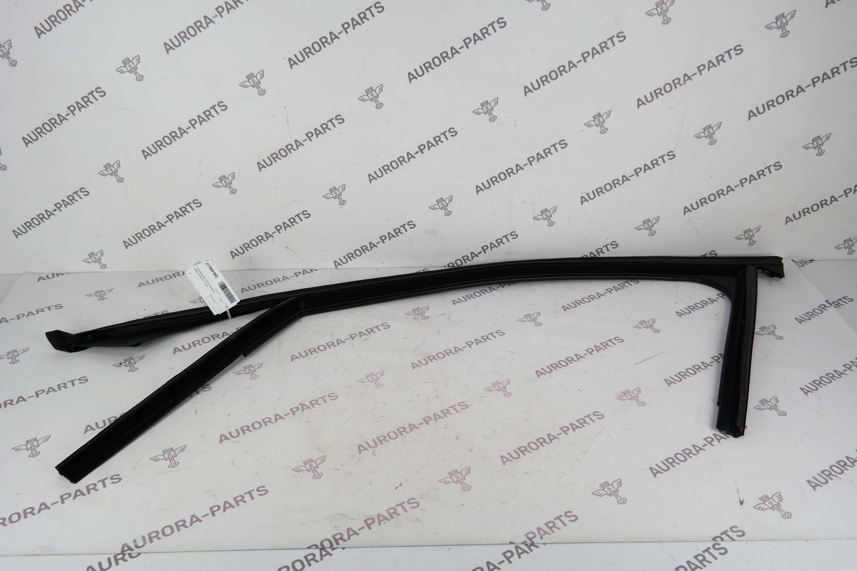 Направляющая стекла передней двери LH Mercedes C-Klasse