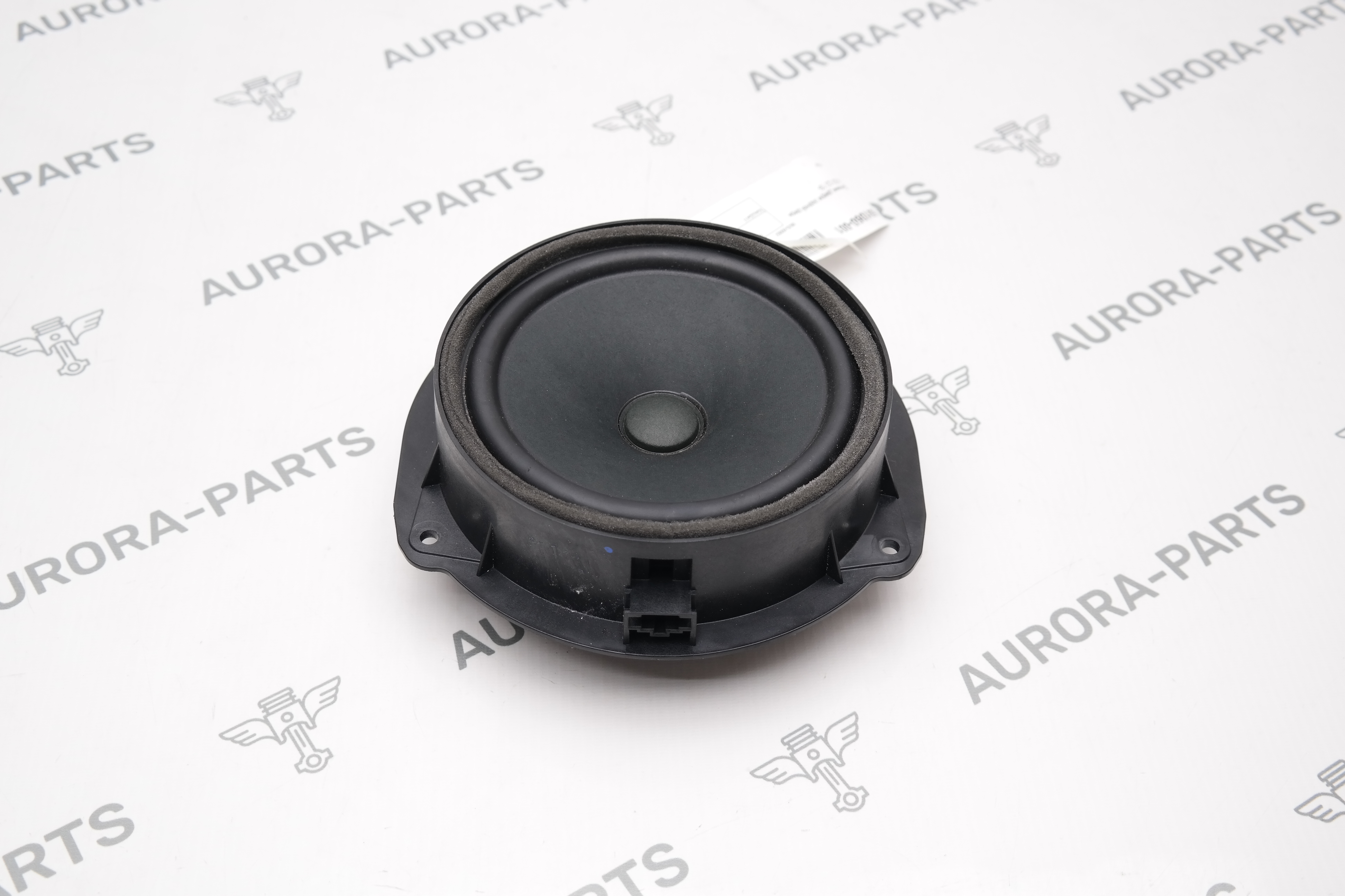 Динамик двери задней двери Audi Q3