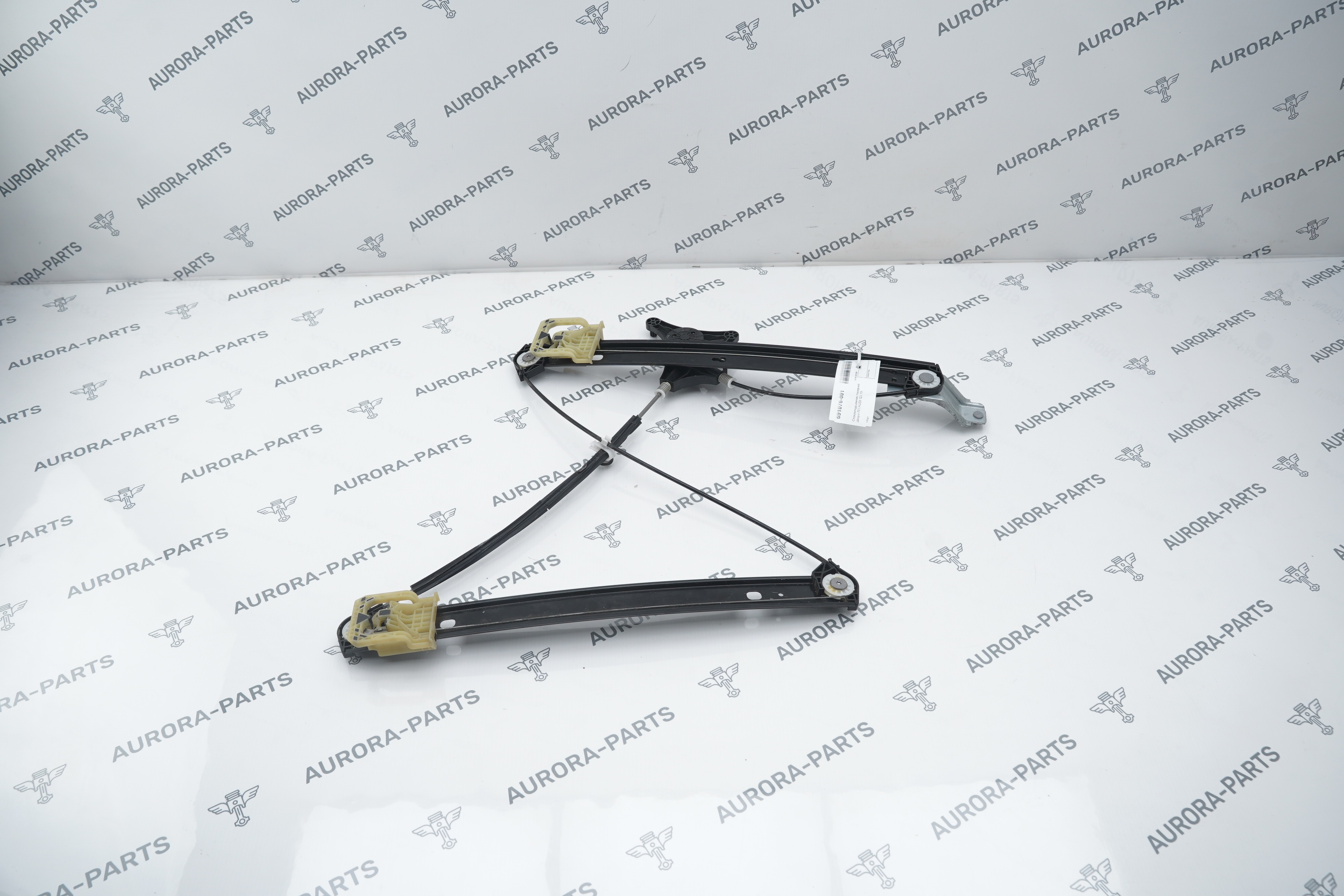 Стеклоподъемник передней двери RH Audi Q3