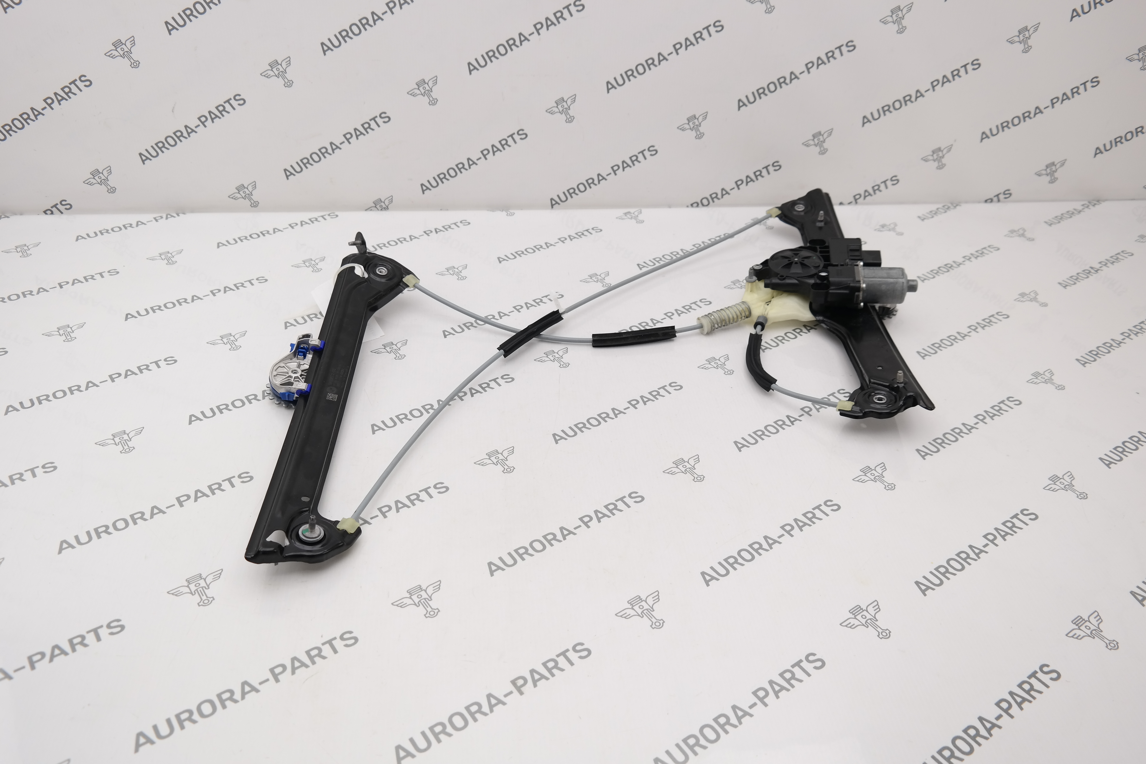 Стеклоподъемник RH BMW 8-Series