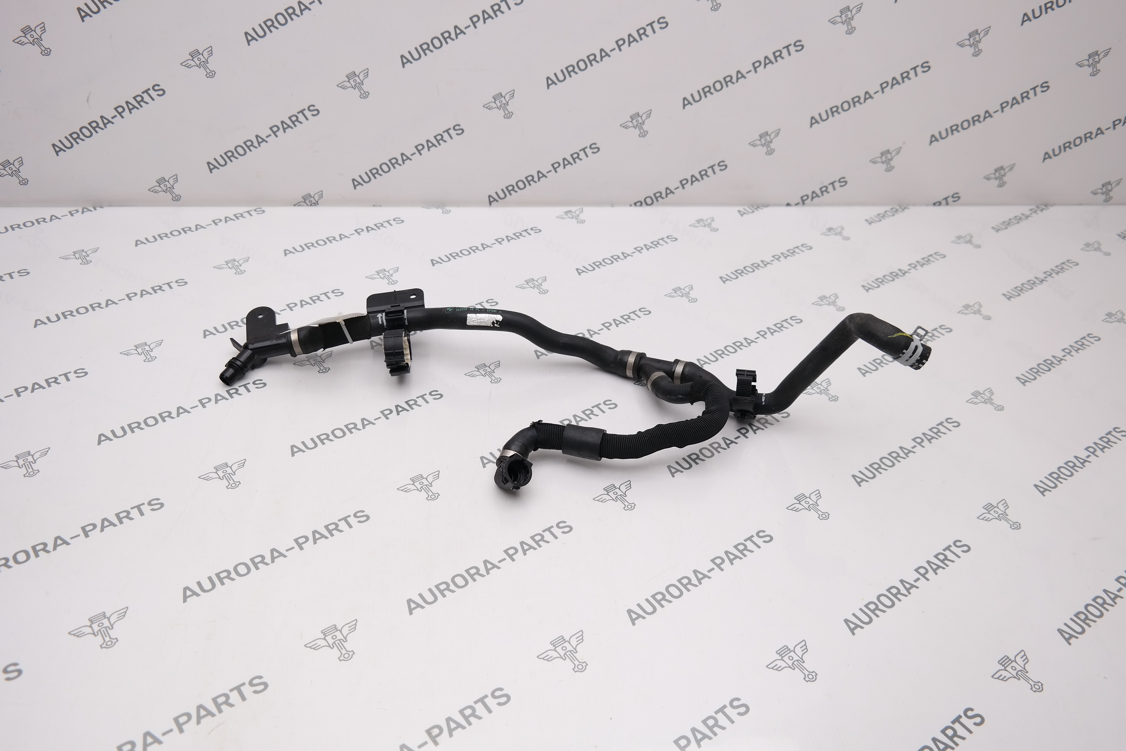 Патрубок системы охлаждения BMW 8-Series