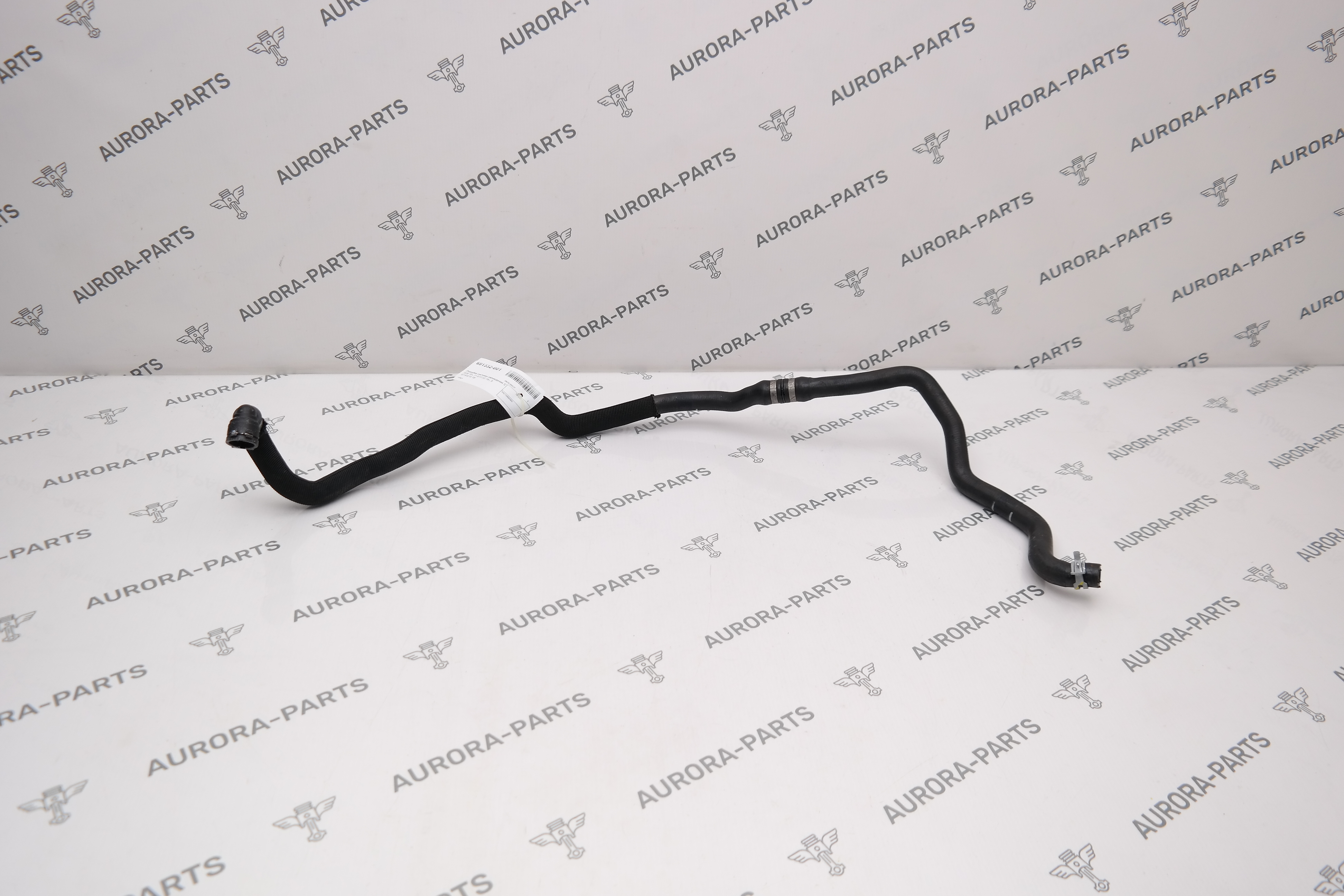 Патрубок системы охлаждения BMW 8-Series