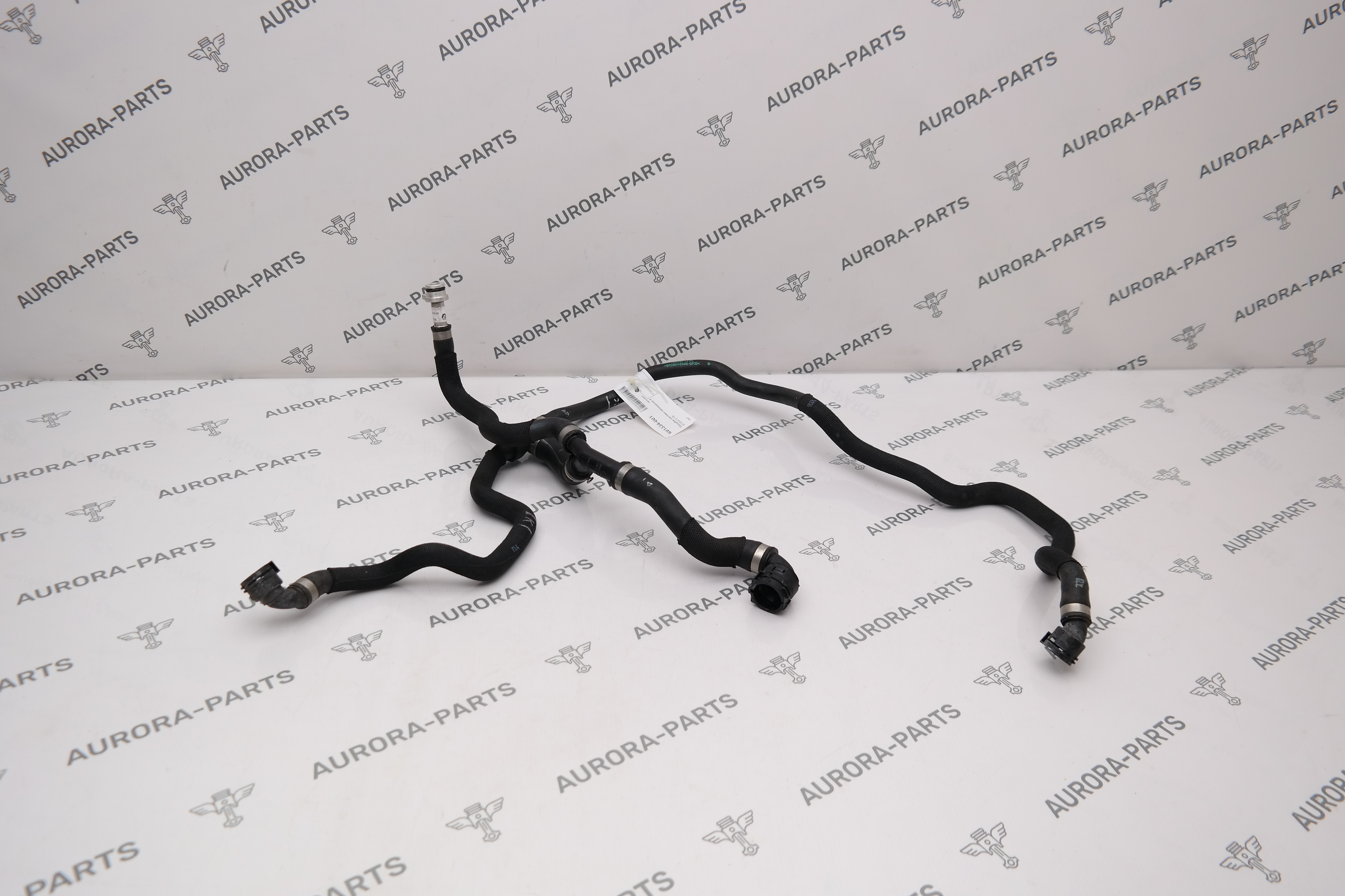 Патрубок системы охлаждения BMW 8-Series