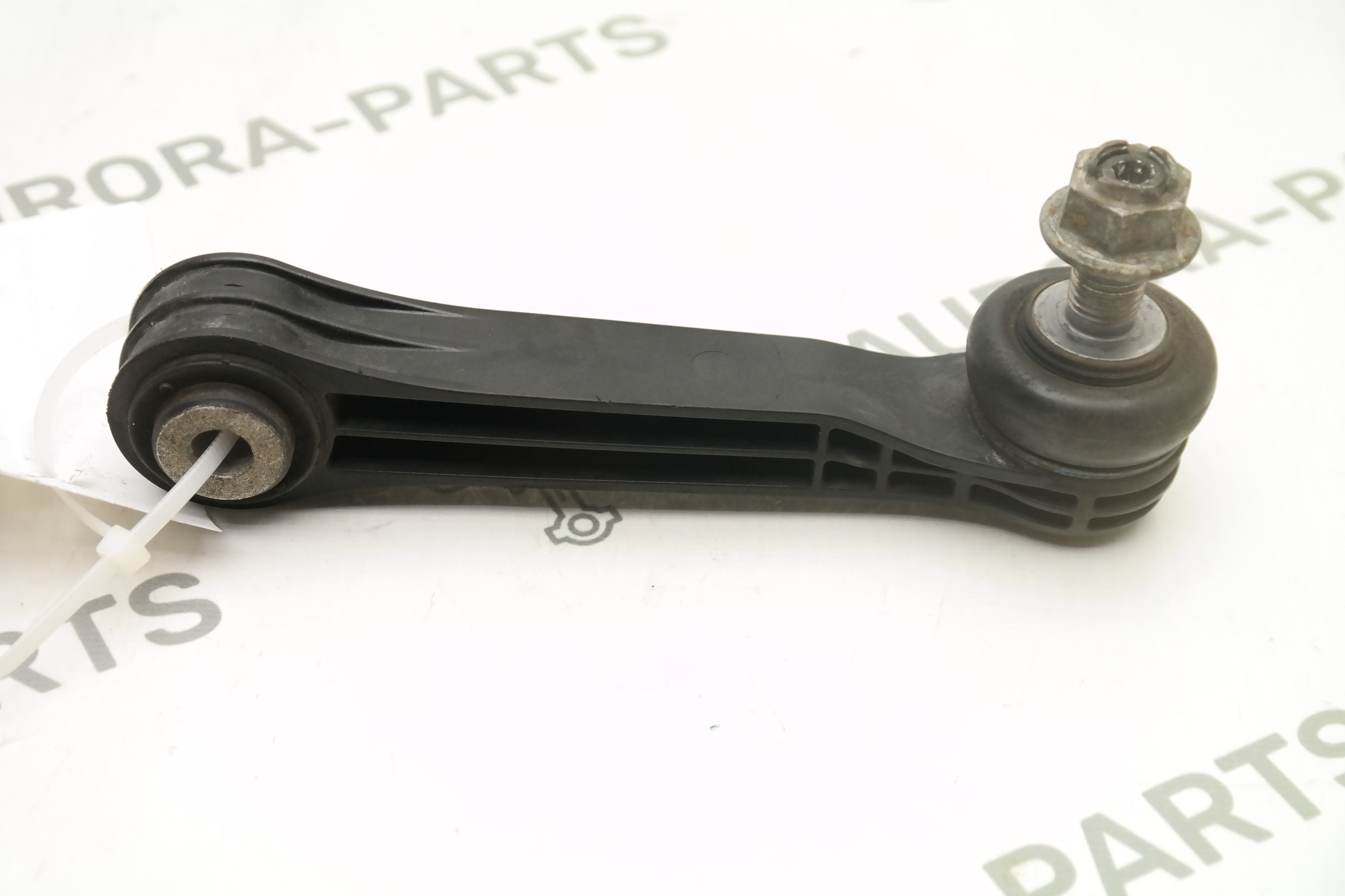 Стойка стабилизатора BMW 8-Series