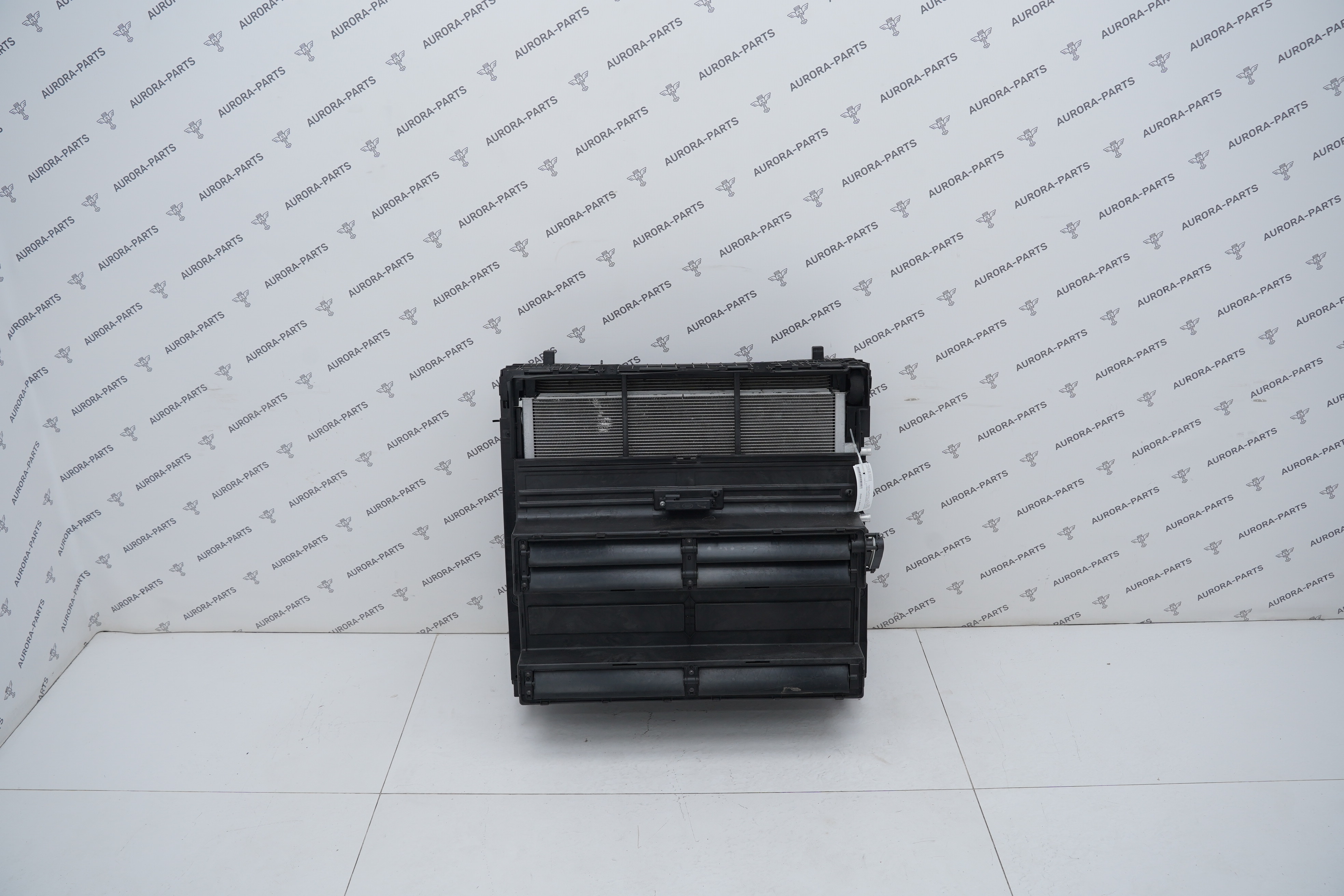 Кассета радиаторов в сборе 3,0 Бензин AJ20P6 Land Rover Range Rover Sport