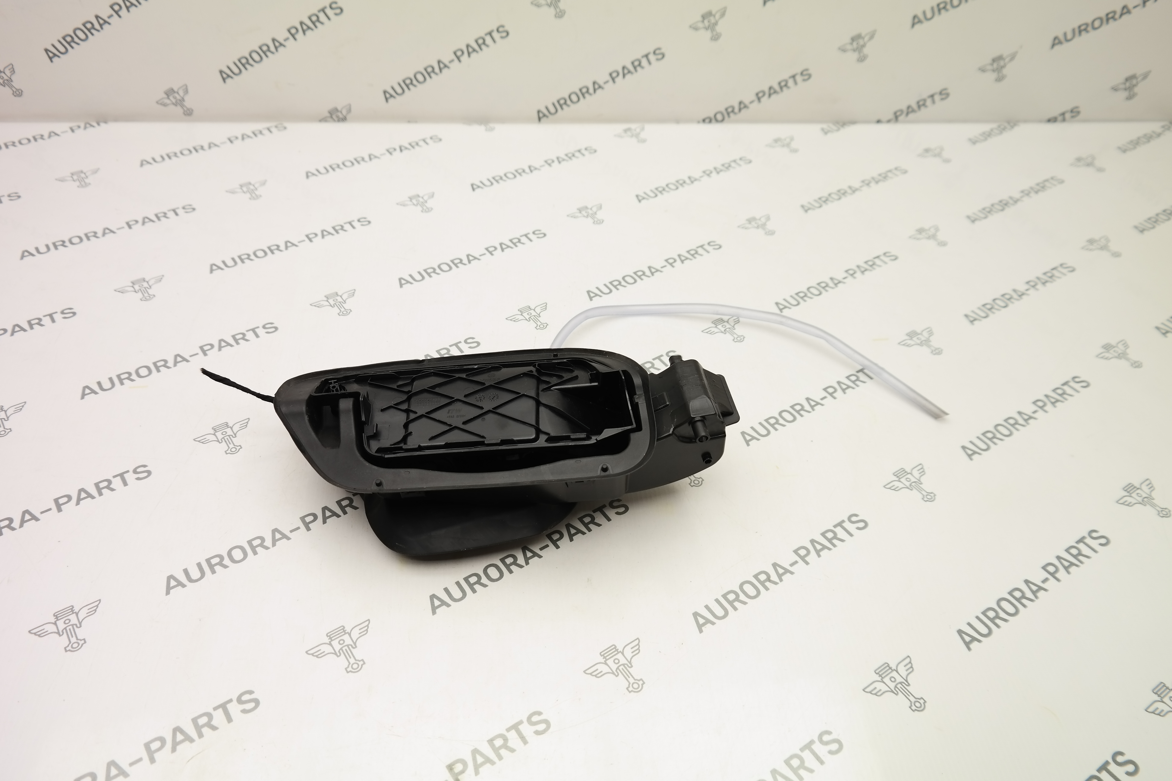 Лючок топливного бака VW Touareg