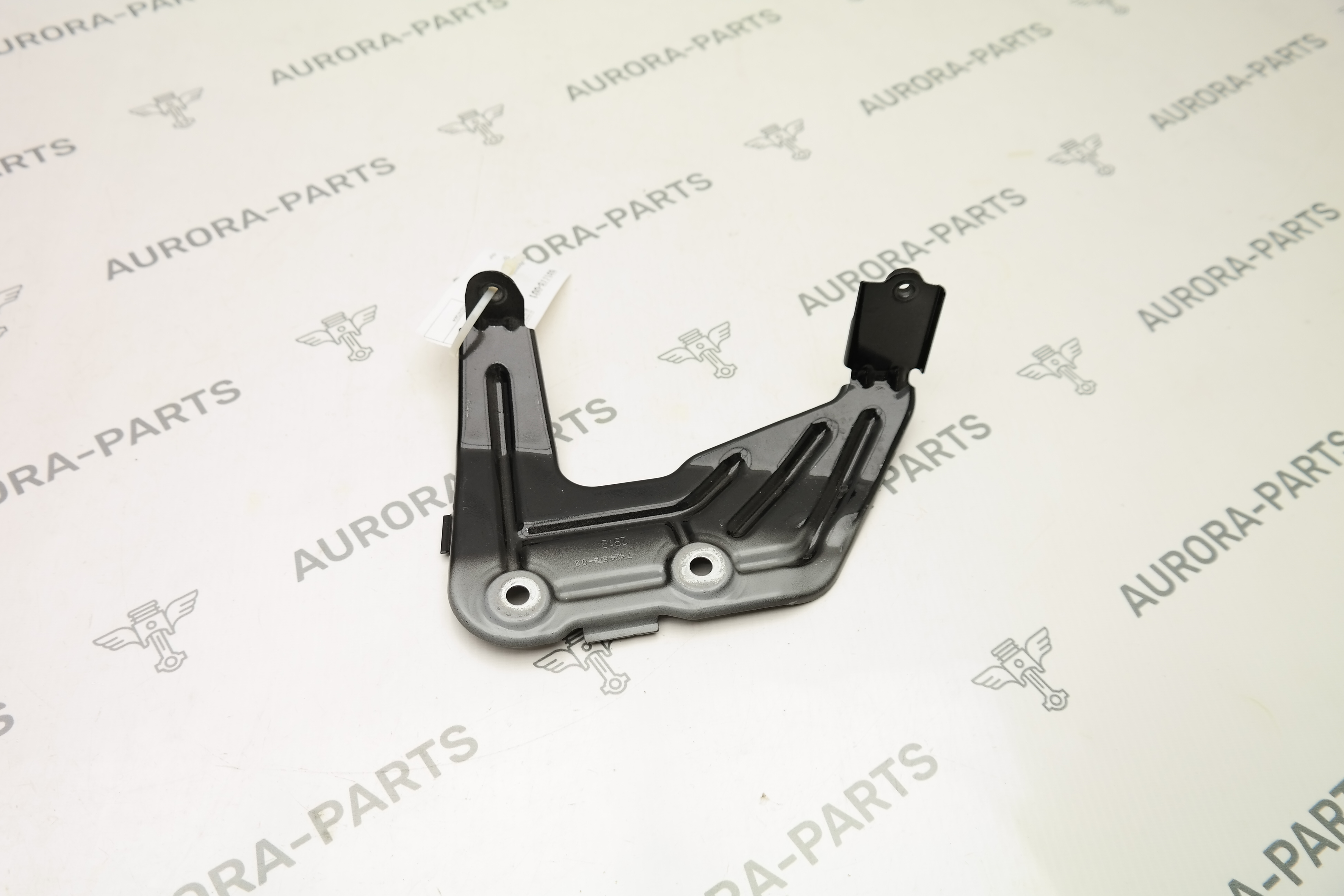 Кронштейн крепления переднего крыла (3) RH BMW X3